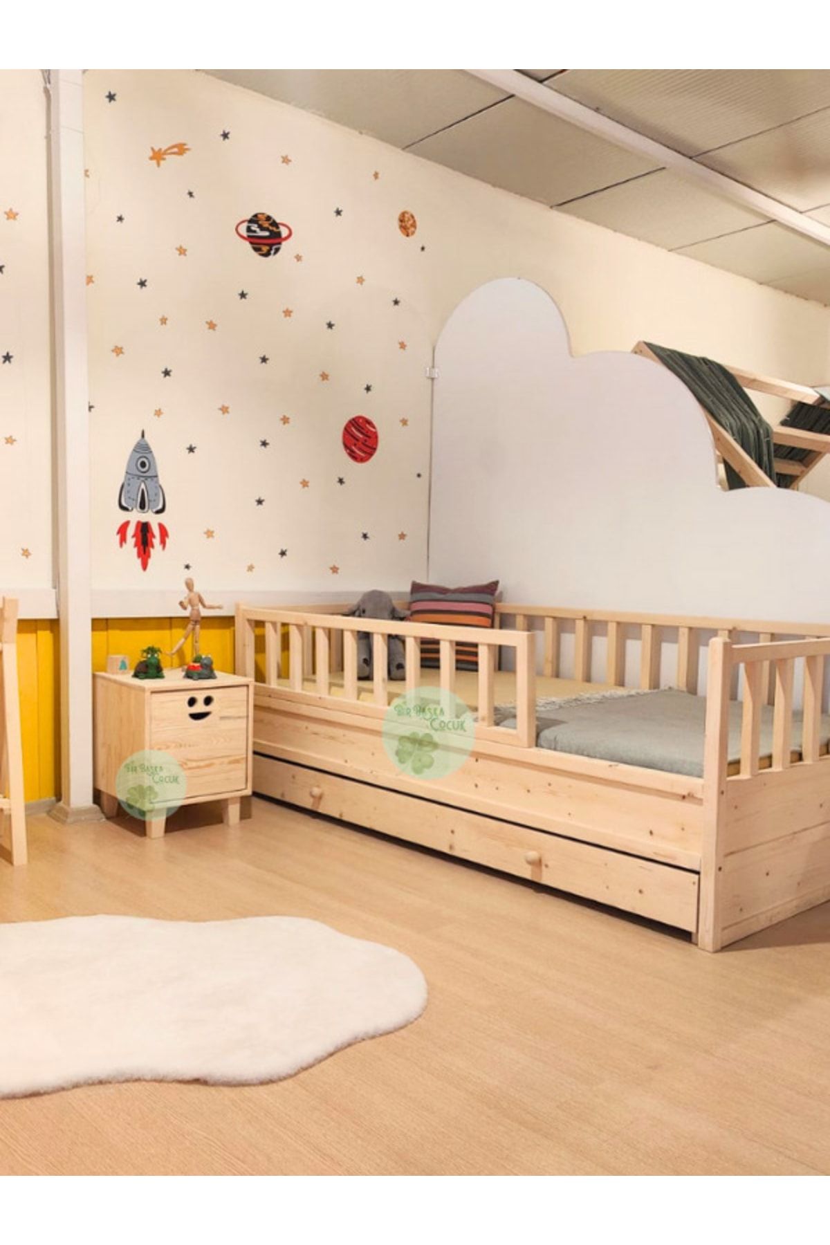 Bir Başka Çocuk Çatısız Yavru Yataklı Ön Korkuluk Çıkartılabilen Montessori Yatak