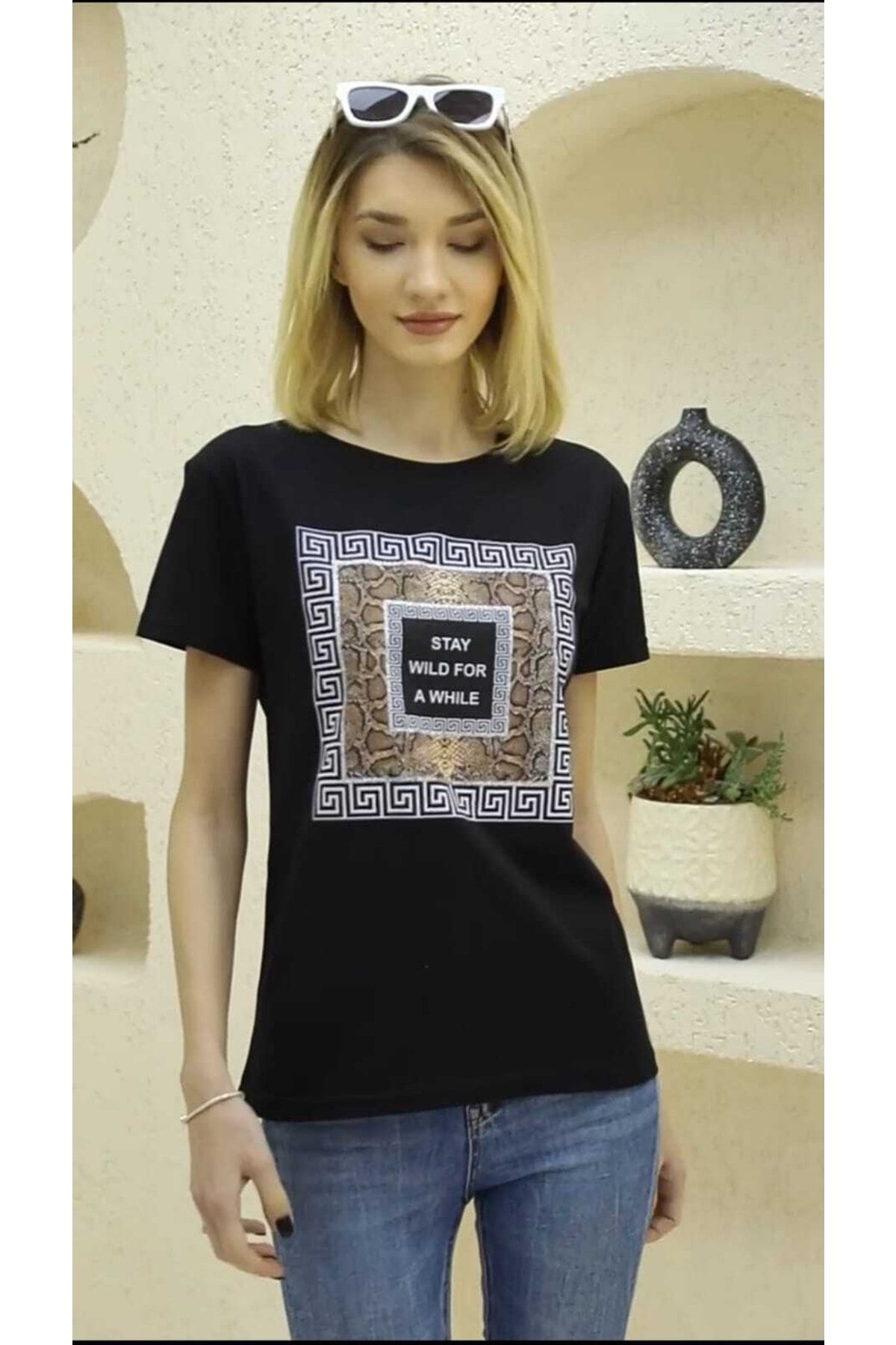 Yerli Kadın Stay Wıld For A Whıle Baskılı T-shirt Yeni Season Taşlı