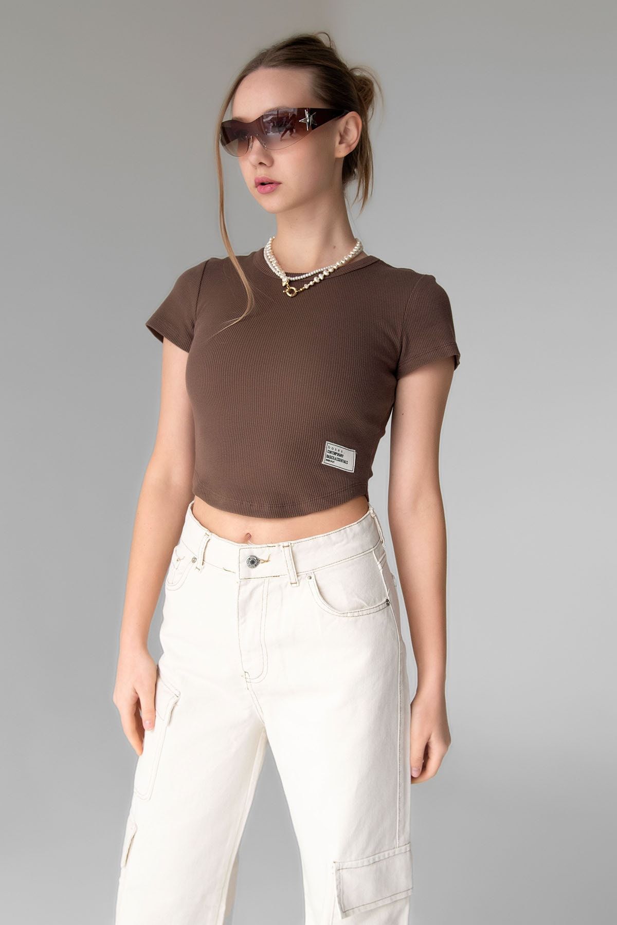 Bases Kadın Kahverengi Kısa Kol Etek Ucu Oval Fitilli Crop T-shirt