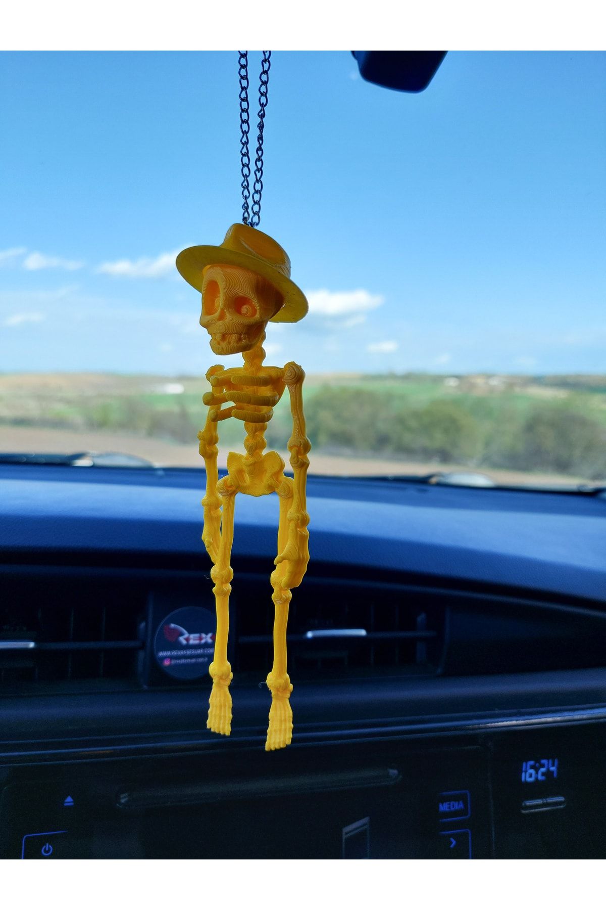 Rex Aksesuar Fötr Şapkalı Iskelet Ayna Süsü (sarı-sarı) Araba Süsü - Dikiz Aynası Süsü Zincirli
