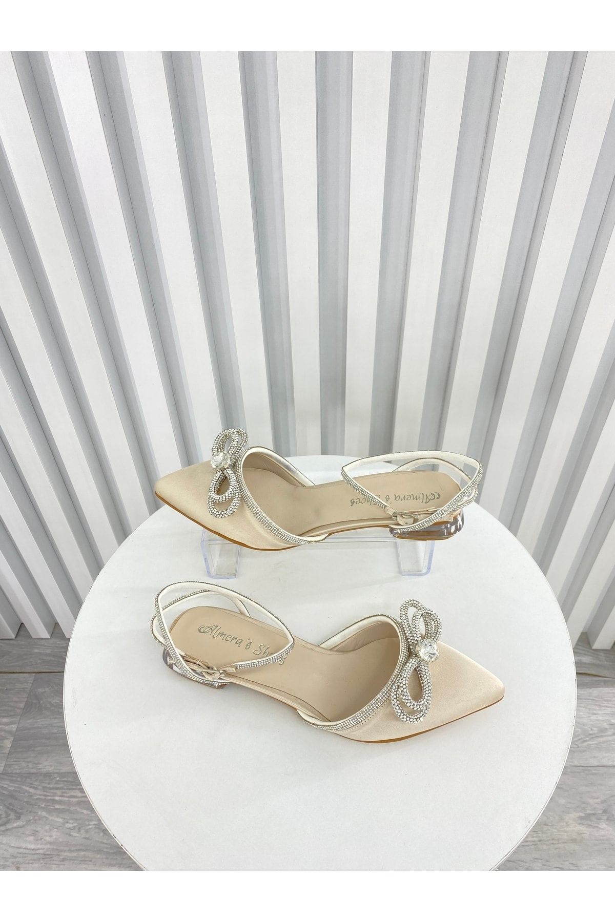 Almera's Shoes Ten Saten Taşlı 2,5 Cm Topuklu Abiye Ayakkabı