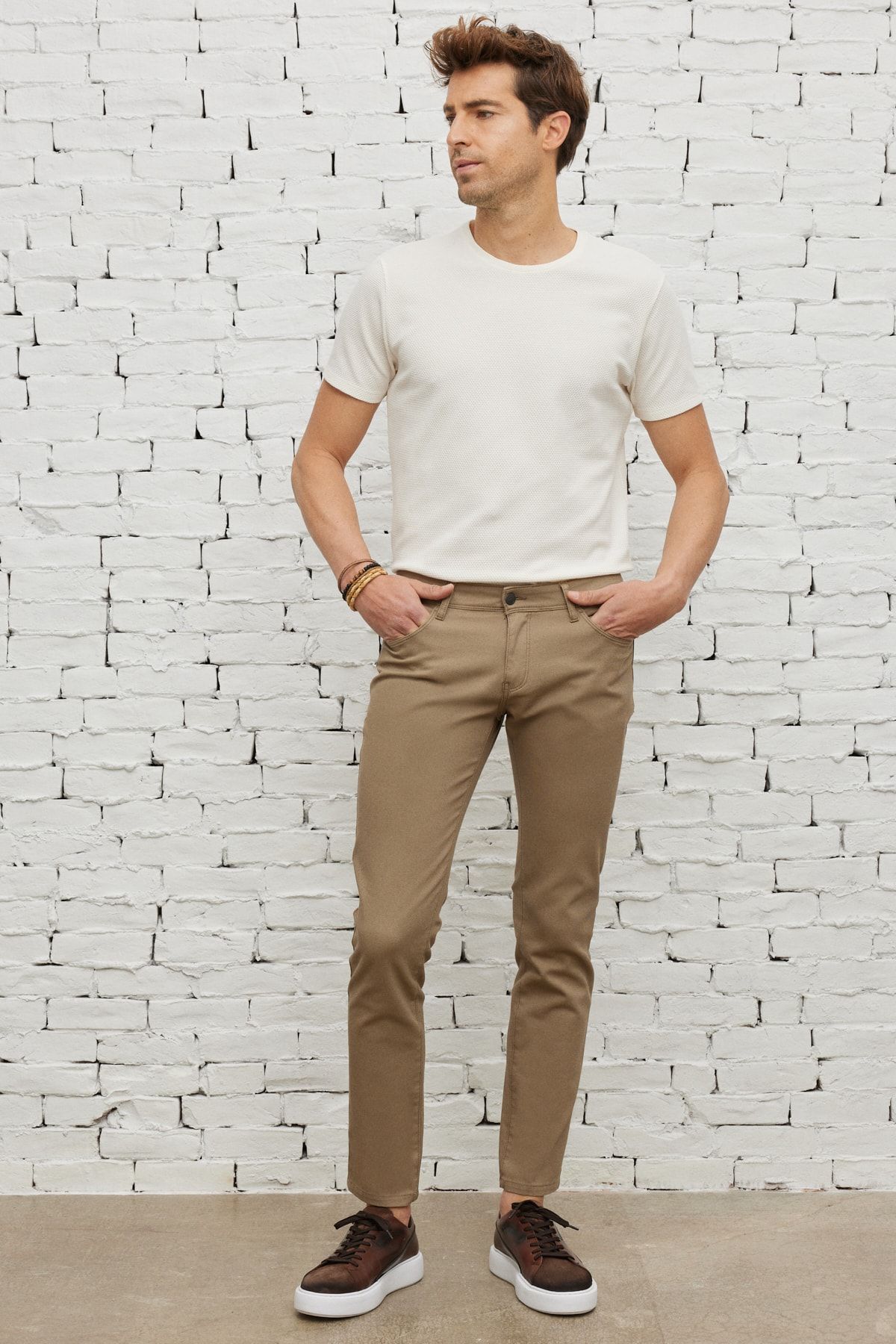 AC&Co / Altınyıldız Classics Erkek Bej Slim Fit Dar Kesim Pamuklu 5 Cep Esnek Rahat Pantolon
