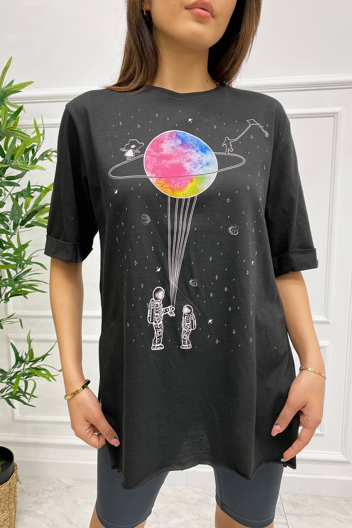 Eka 0967-3011 Astronotlu Satürn Baskılı Yanı Yırtmaçlı T-shirt