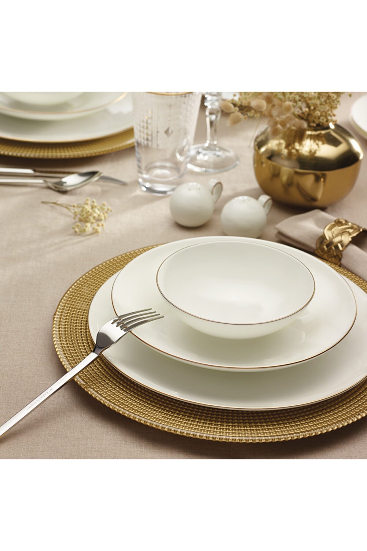 Karaca Fine Pearl Extra Chanak Gold 62 Parça 12 Kişilik İnci Yemek