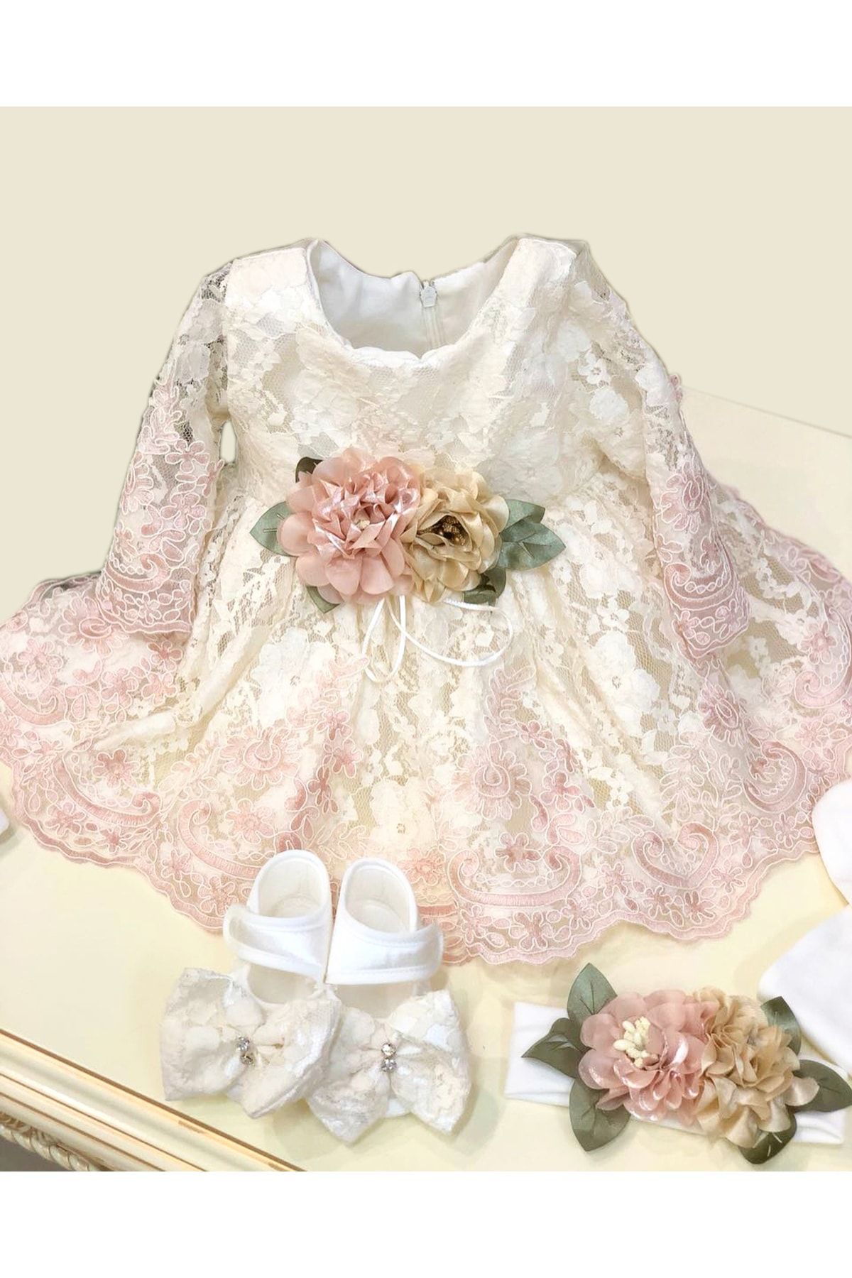 Sitilin Fransız Dantelli Kız Bebek Elbisesi