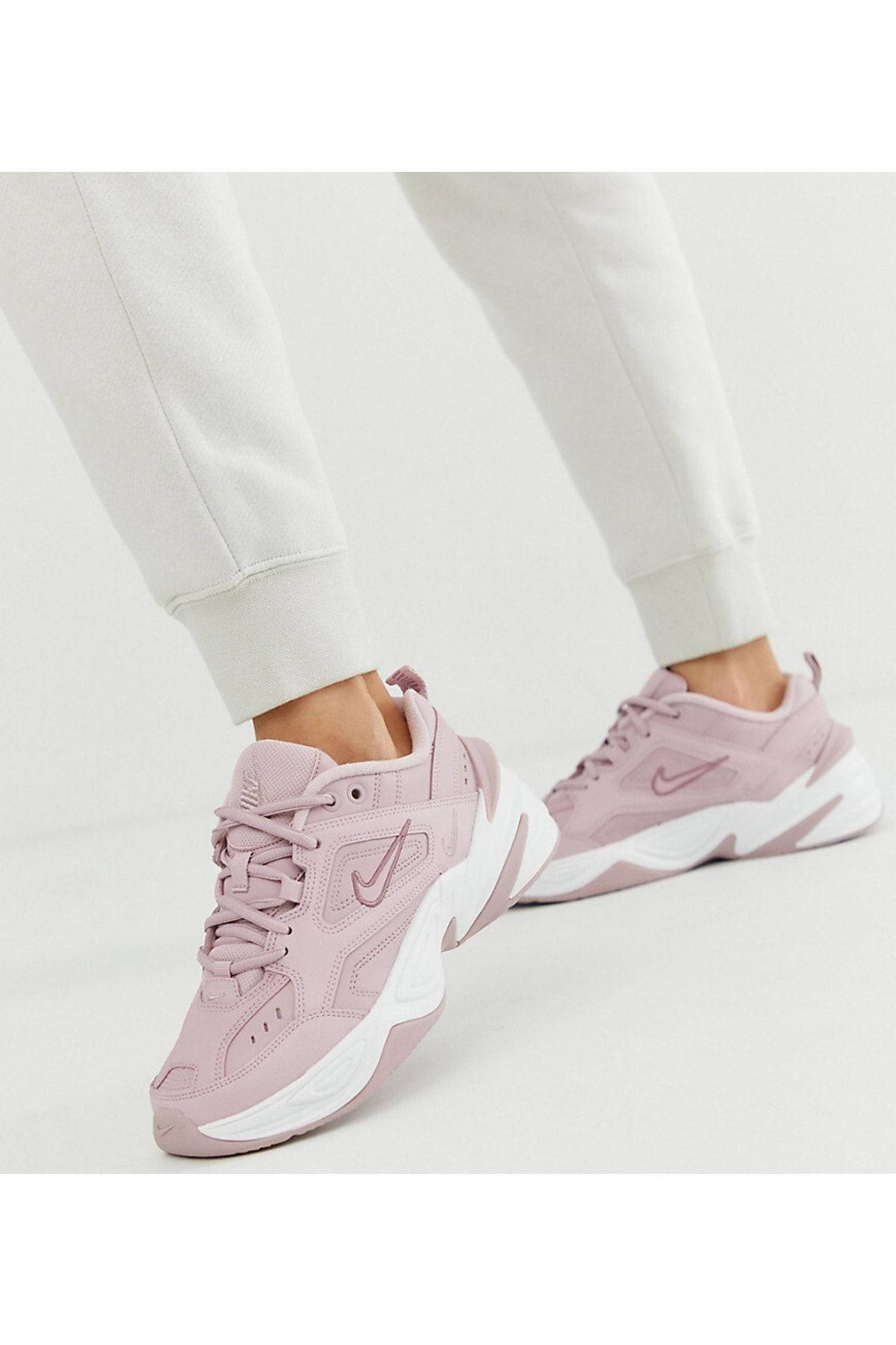 nike tekno plum chalk