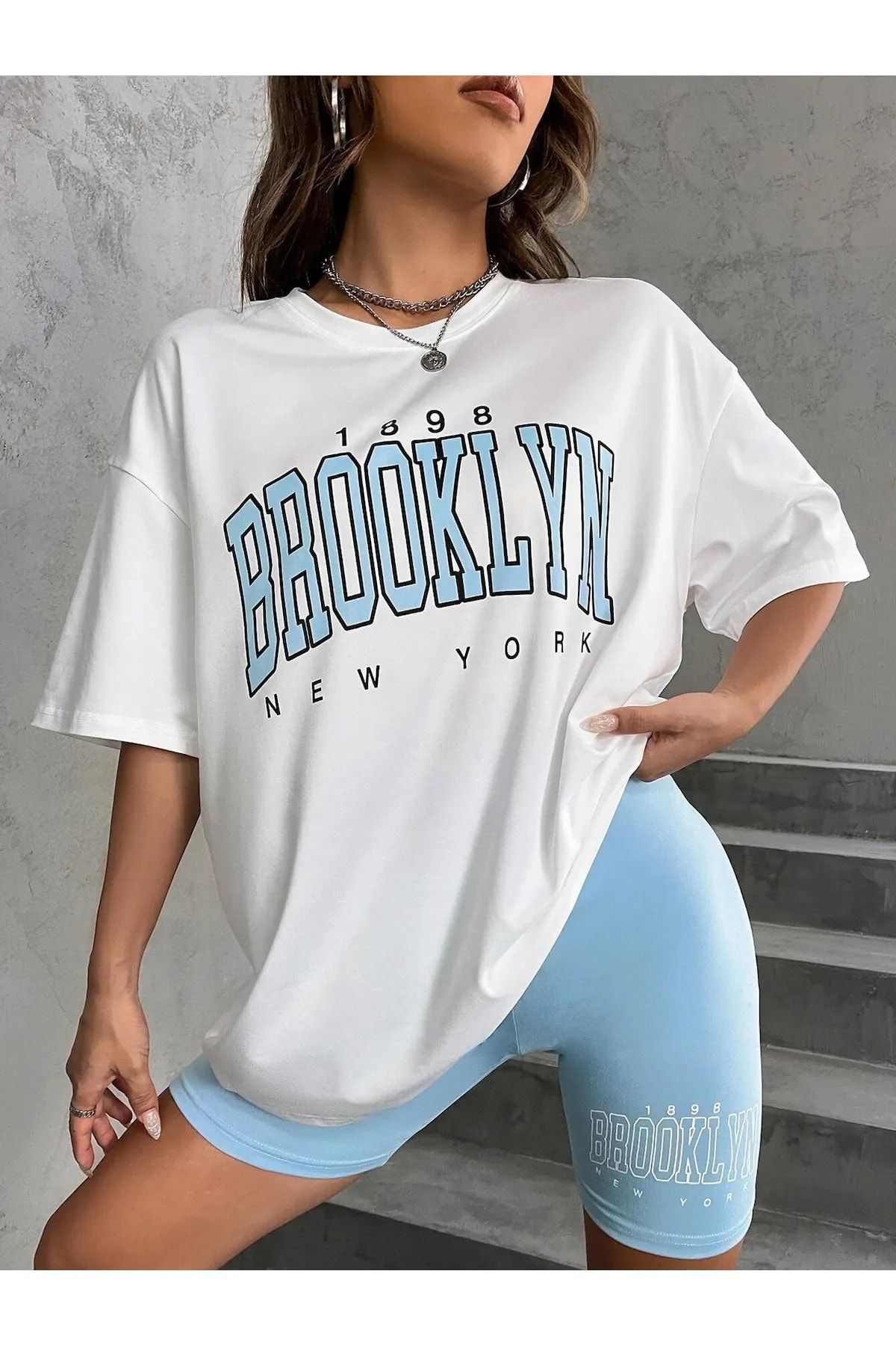 MODARİCH Brooklyn N.y 1898 Beyaz T-shirt Bebe Mavisi Kısa Biker Tayt - Tayt Alt Üst Takım Baskılı Oversize