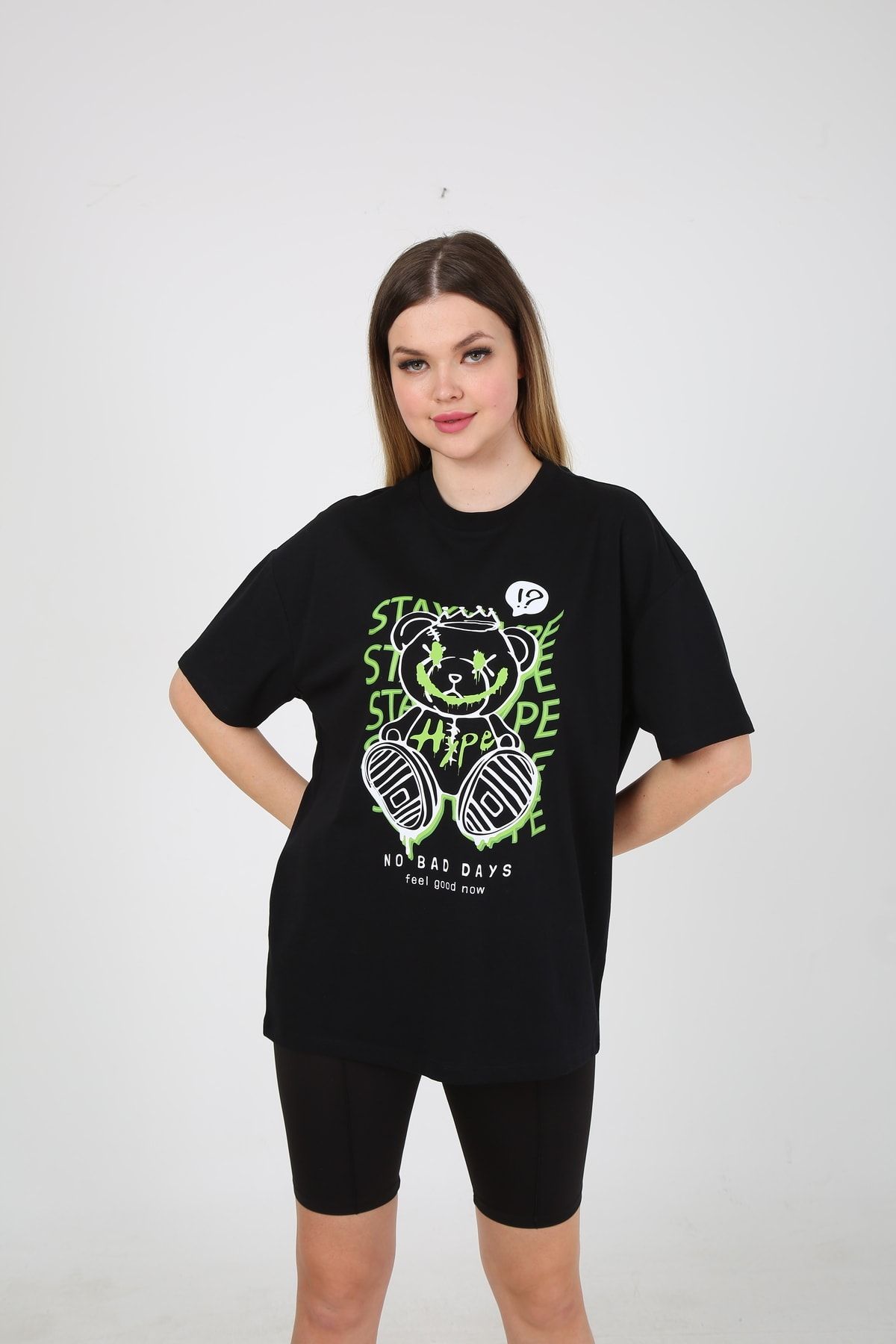EDSA Kadın Teddy Yeşil Baskılı Siyah Oversize Tshirt