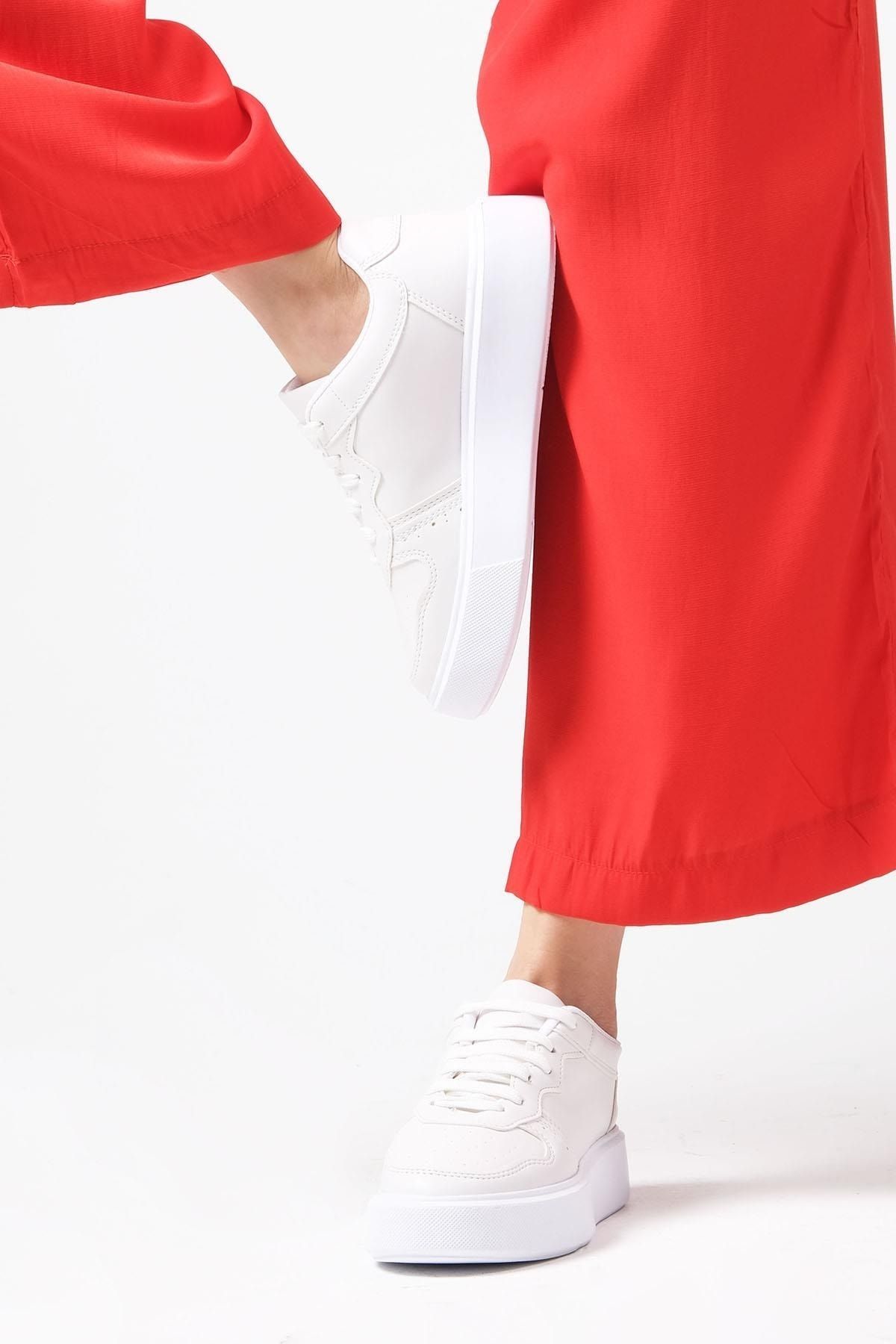 Mio Gusto Flavia Kırık Beyaz Renk Kadın Günlük Spor Ayakkabı Sneaker
