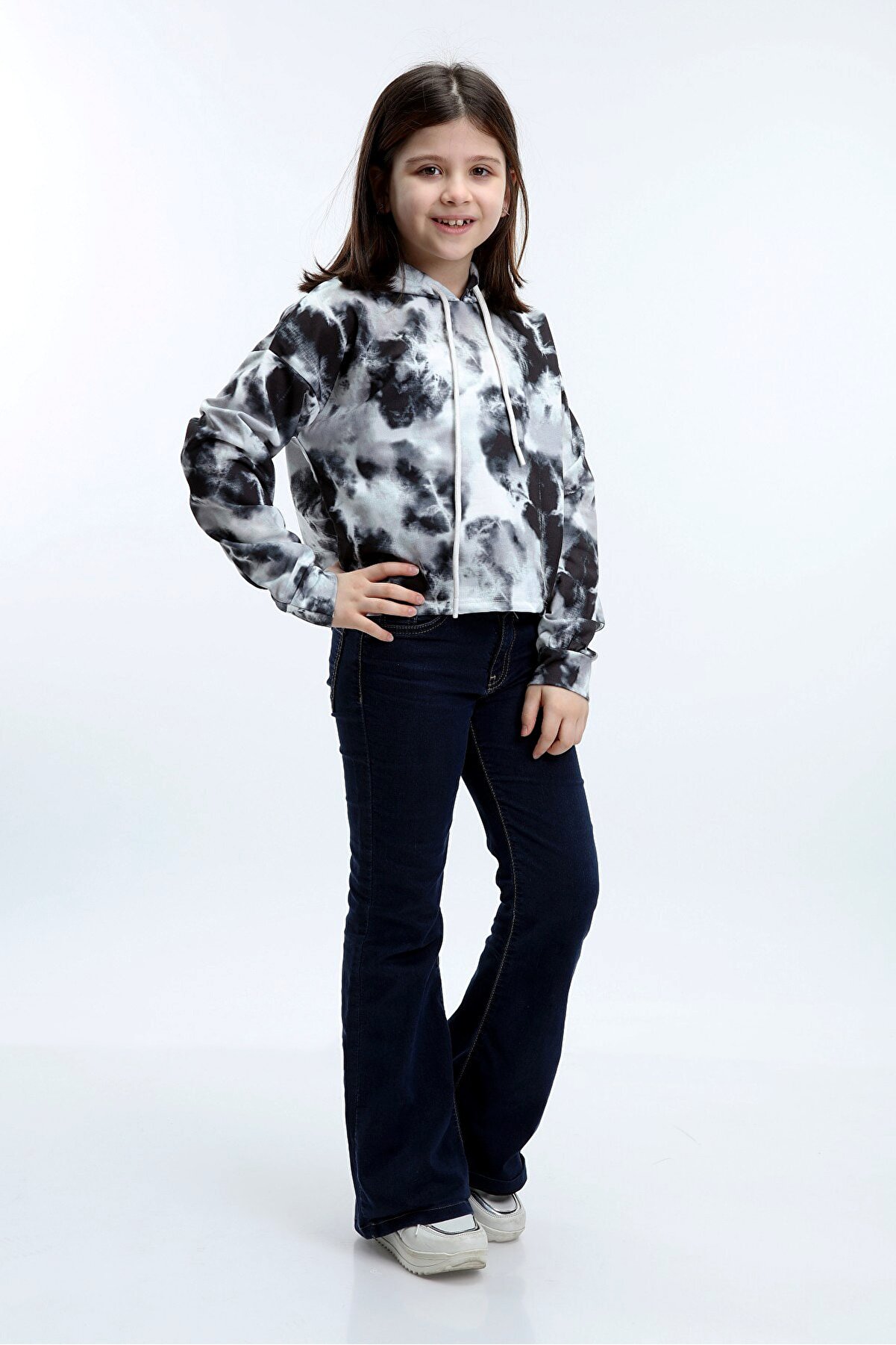 Stiloda Kız Çocuk Siyah Kemer Üstü Kapüşonlu Batik Sweatshirt Elbise