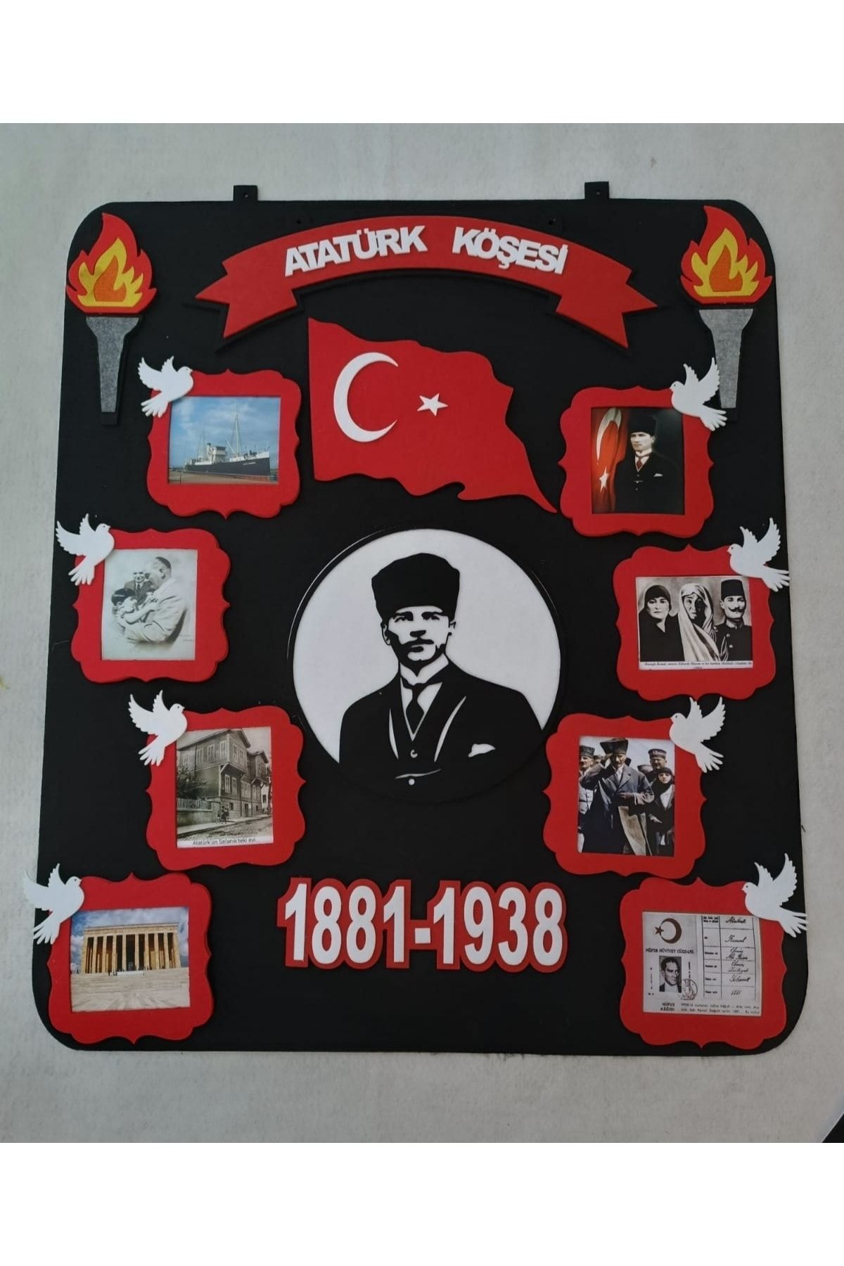 elifletasarim Atatürk Köşesi Panosu Zeminli (keçeden Eğitim Materyali)