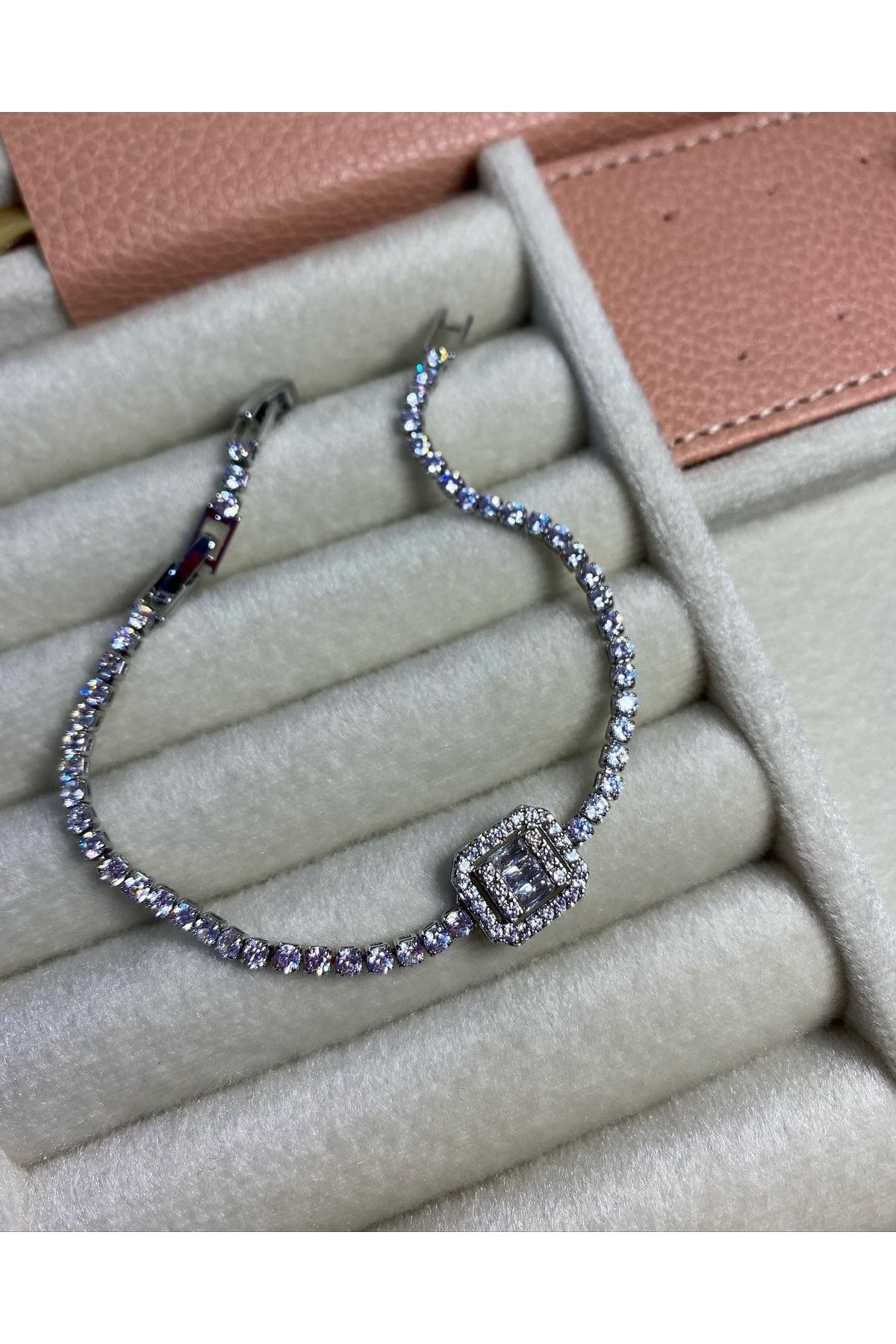 RF Jewelry Pırlanta Montür Baget Ithal Swarovski Taş Gümüş Çelik Bileklik