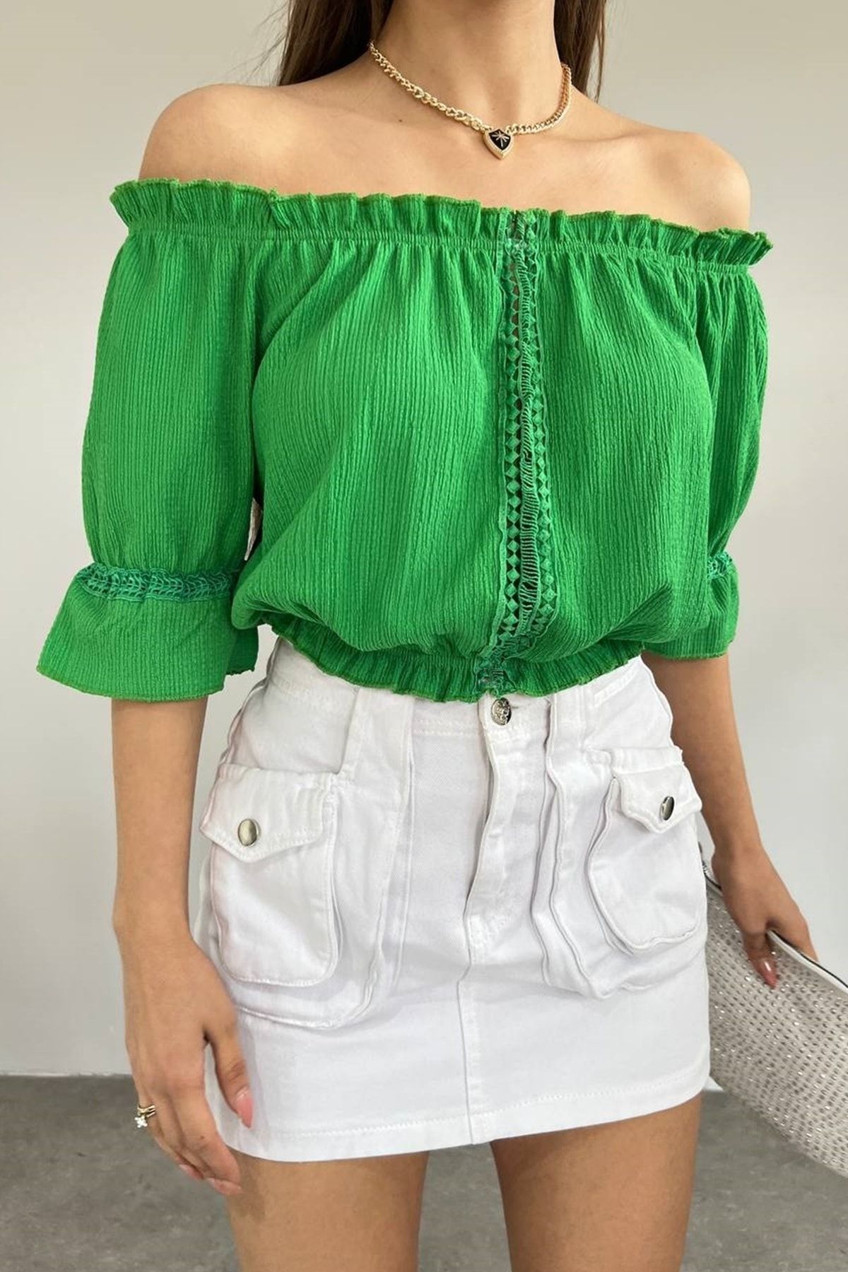 lovebox Kadın Pamuklu Kumaş Straplez Yaka Beli Lastik Detaylı Şık Tasarım Yeşil 40/42 Cm Bluz 10369
