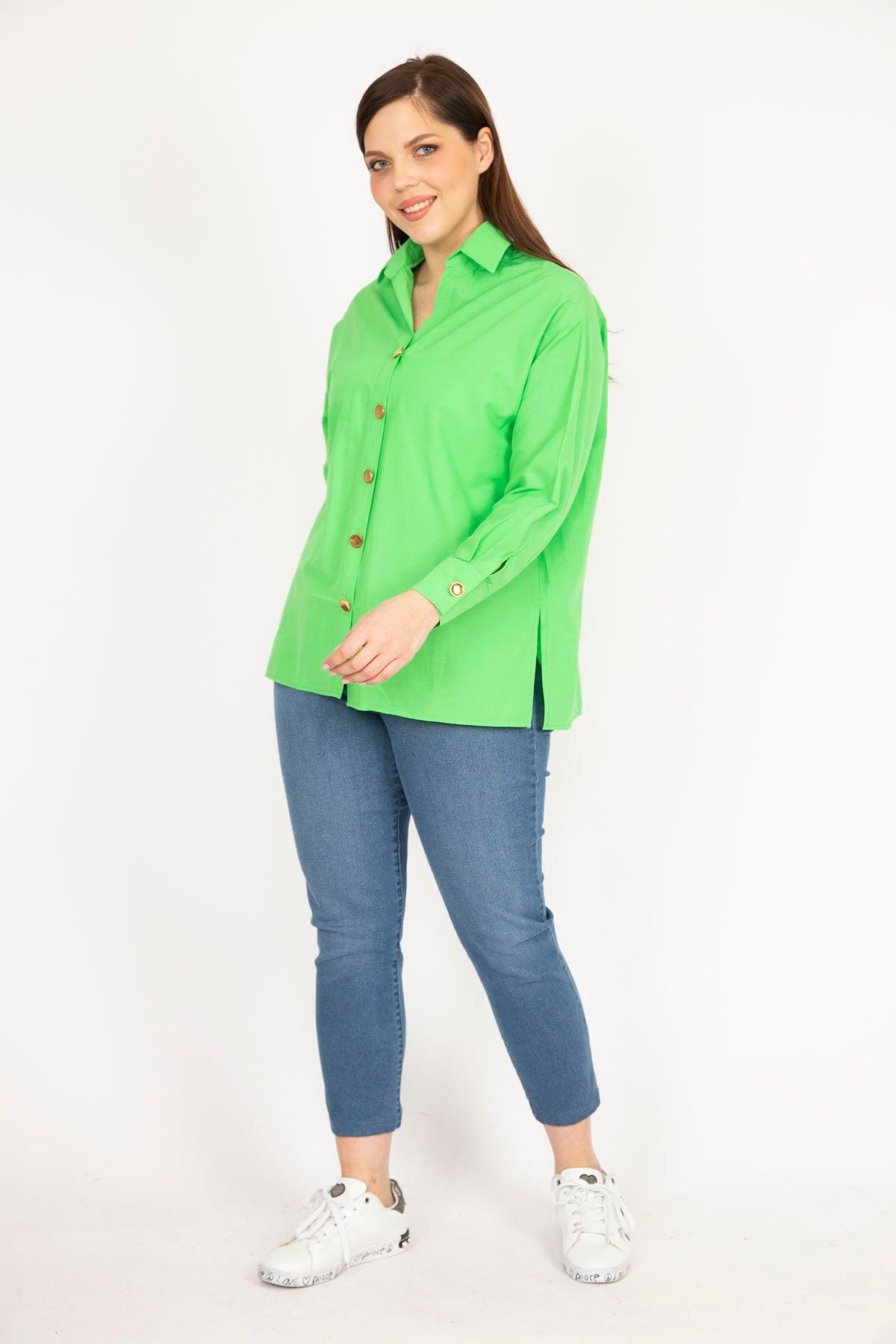 Şans Kadın Yeşil Büyük Beden Metal Düğmeli Manşetli Gömlek 65n36143
