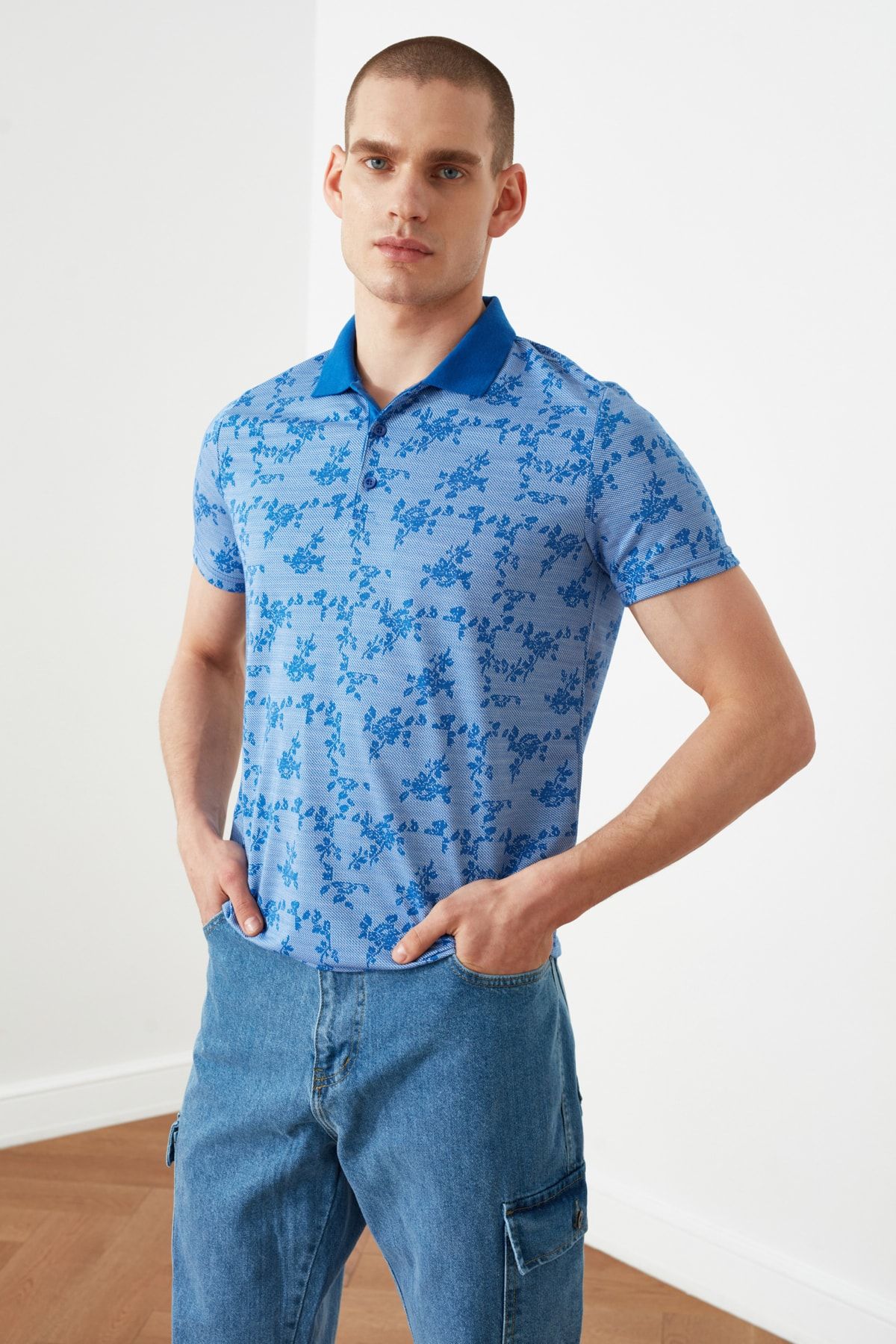 TRENDYOL MAN Mavi Erkek Slim Fit Kısa Kollu Jakarlı Süprem Polo Yaka T-shirt TMNSS21PO0113