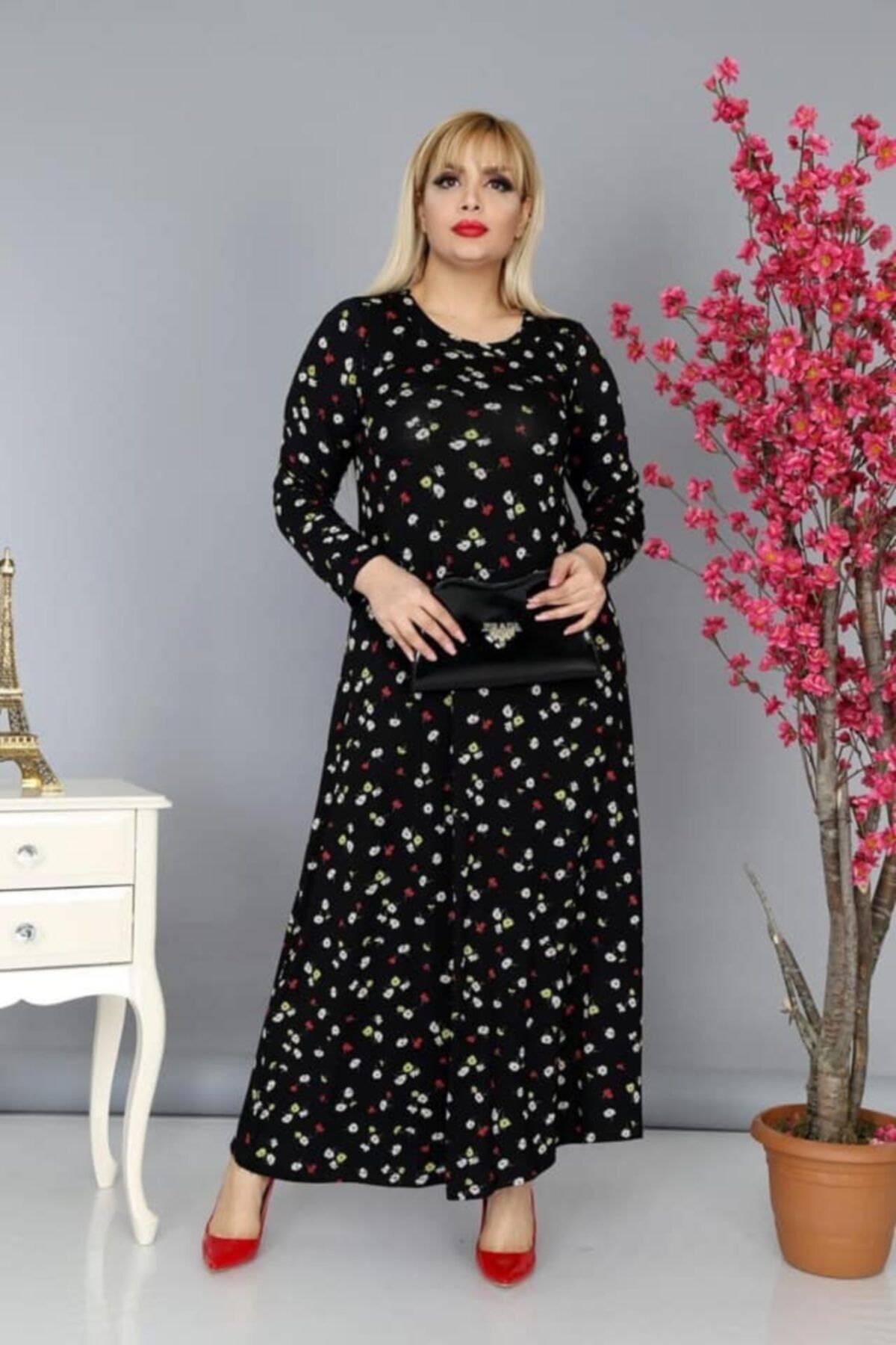 ŞENZADE Kadın Siyah Viskon Kumaş Çiçek Desen Büyük Beden Elbise
