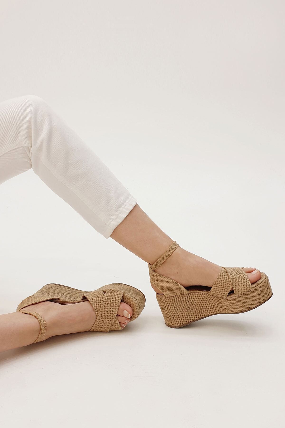 Marjin Golina Kadın Dolgu Topuk Sandalet hasır