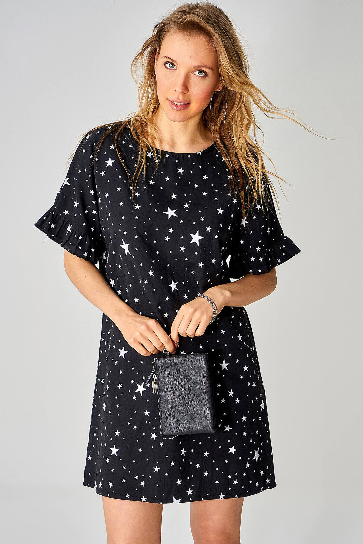 Boutiquen Kadın Siyah Yıldızlı Kısa Kollu Elbise 10843
