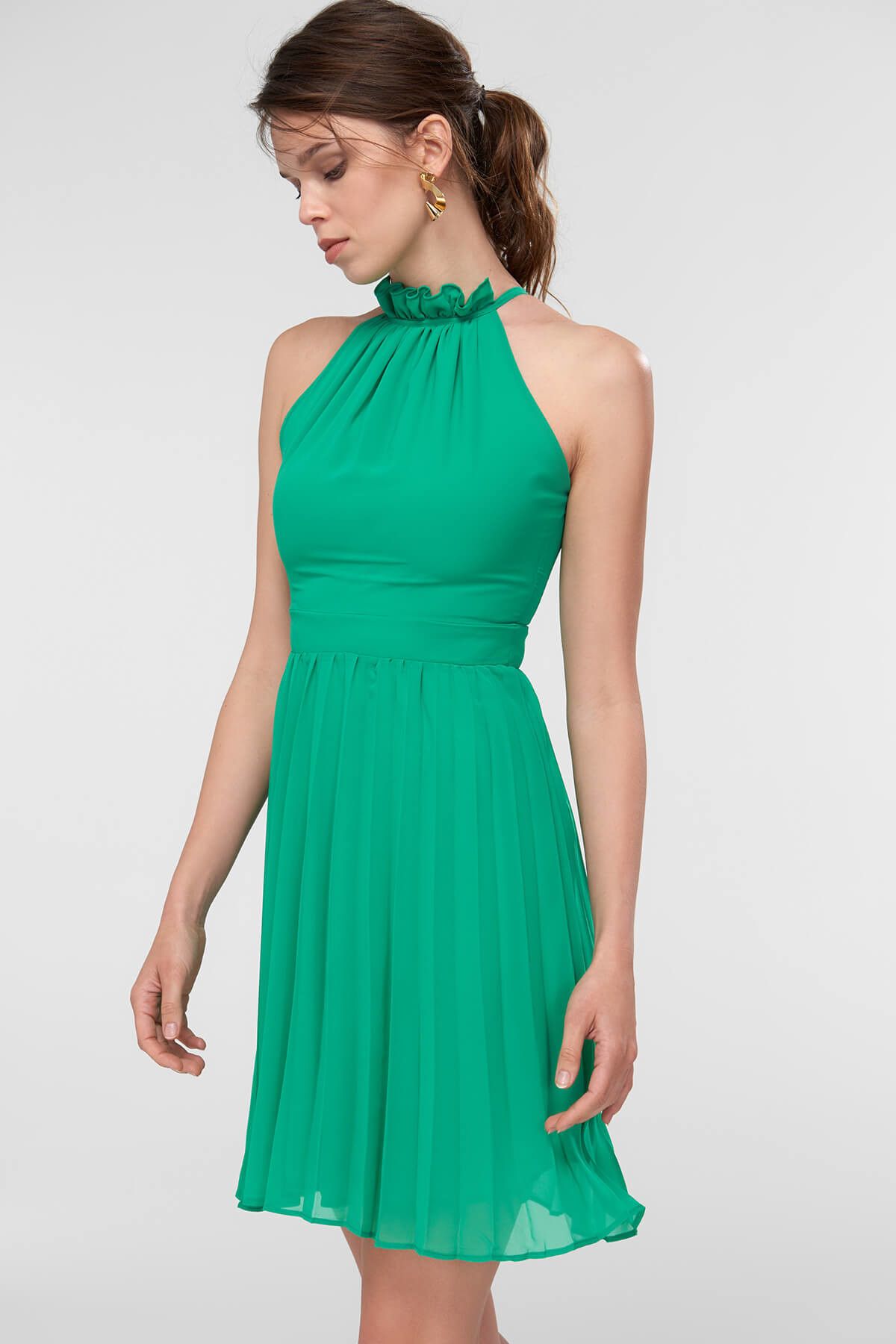TRENDYOLMİLLA Yeşil Pilise Detaylı Bağlamalı Elbise TOFSS18LL0068