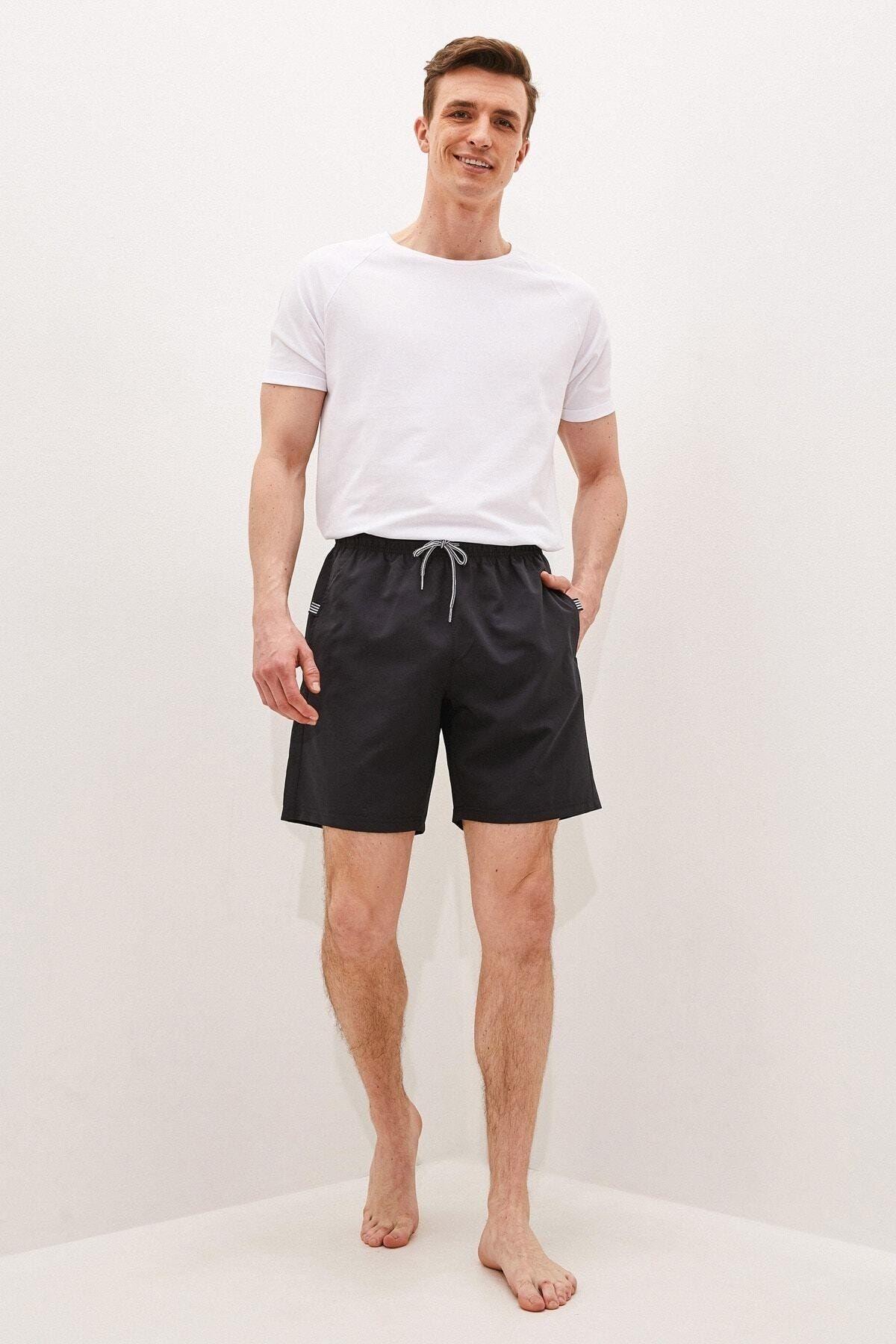 LC Waikiki Your Fashion Style'dan Erkek Antrasit Deniz Şortu Yüzme Şort Diz Hizası Boy Basic