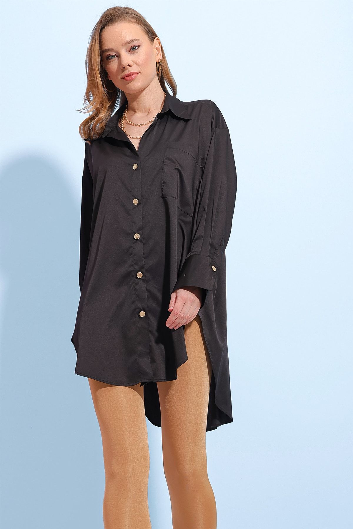 Pattaya Kadın Siyah Düğme Detaylı Oversize Saten Gömlek P21s201-0776