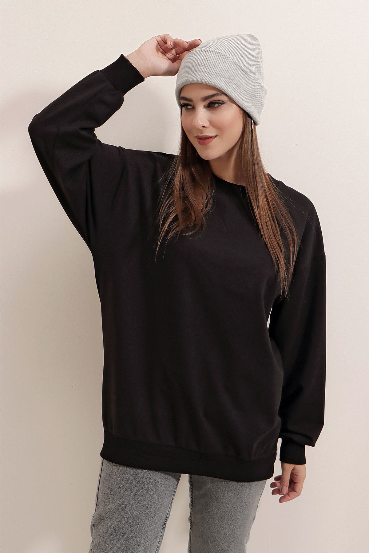 Pattaya Kadın Siyah Basic Uzun Kollu Oversize Sweatshirt P20W-4420