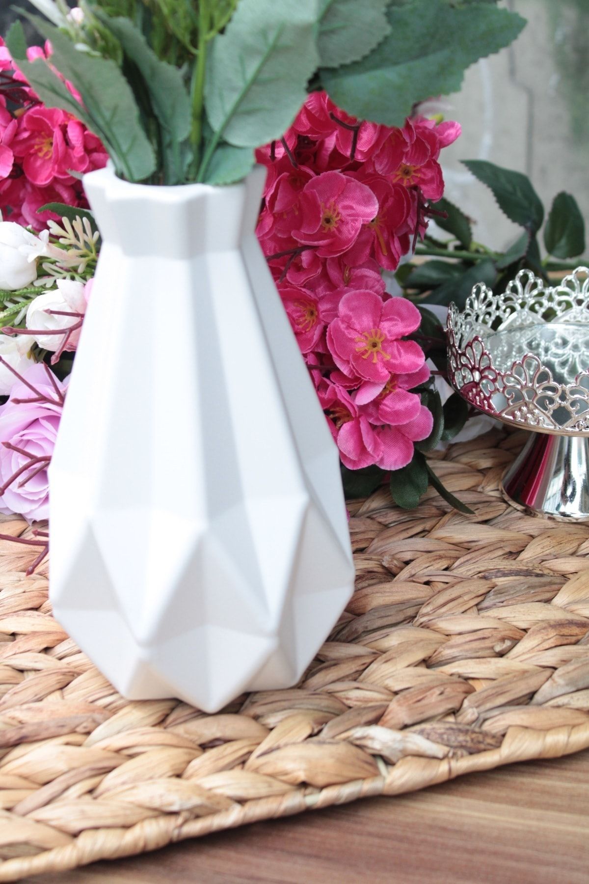BUNNY&HOME Pramit Model Kırılmaz Lüx Dekoratif Plastik Vazo Beyaz