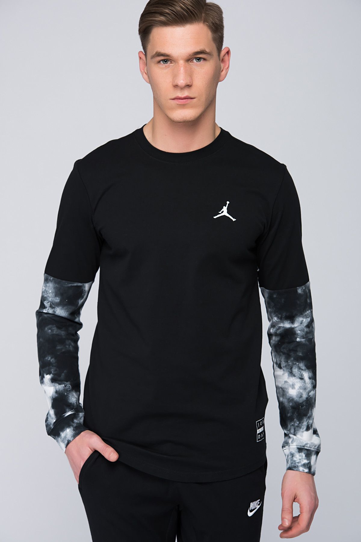 Nike Erkek Sweatshirt - Clouded Nightmares L/S Tee - 801573-010