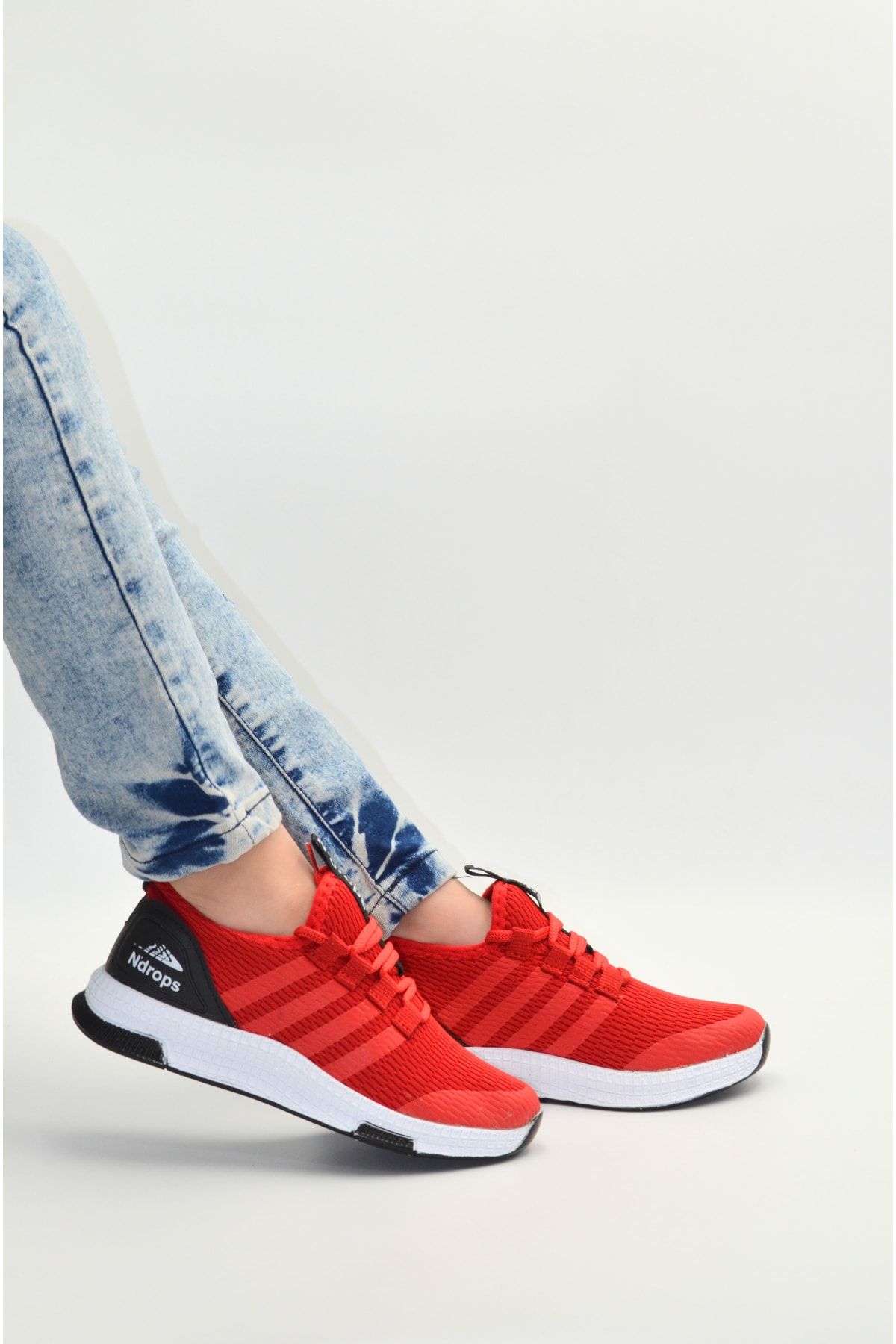 KunduraHane Kırmızı Beyaz Siyah Renk Ultra Hafif Esnek Rahat Çocuk Yürüyüş Ve Spor Ayakkabı, Günlük Ayakkabı