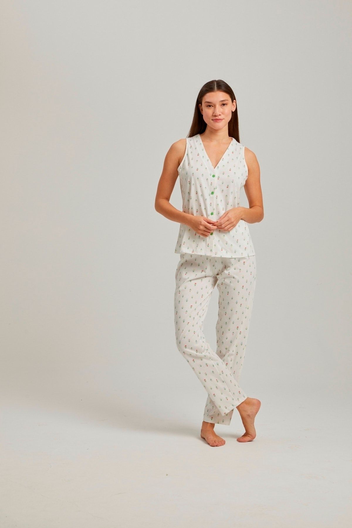 Pamuk Pamuk Beyaz Çiçek Desenli Düğmeli Pantolon Pijama Takımı