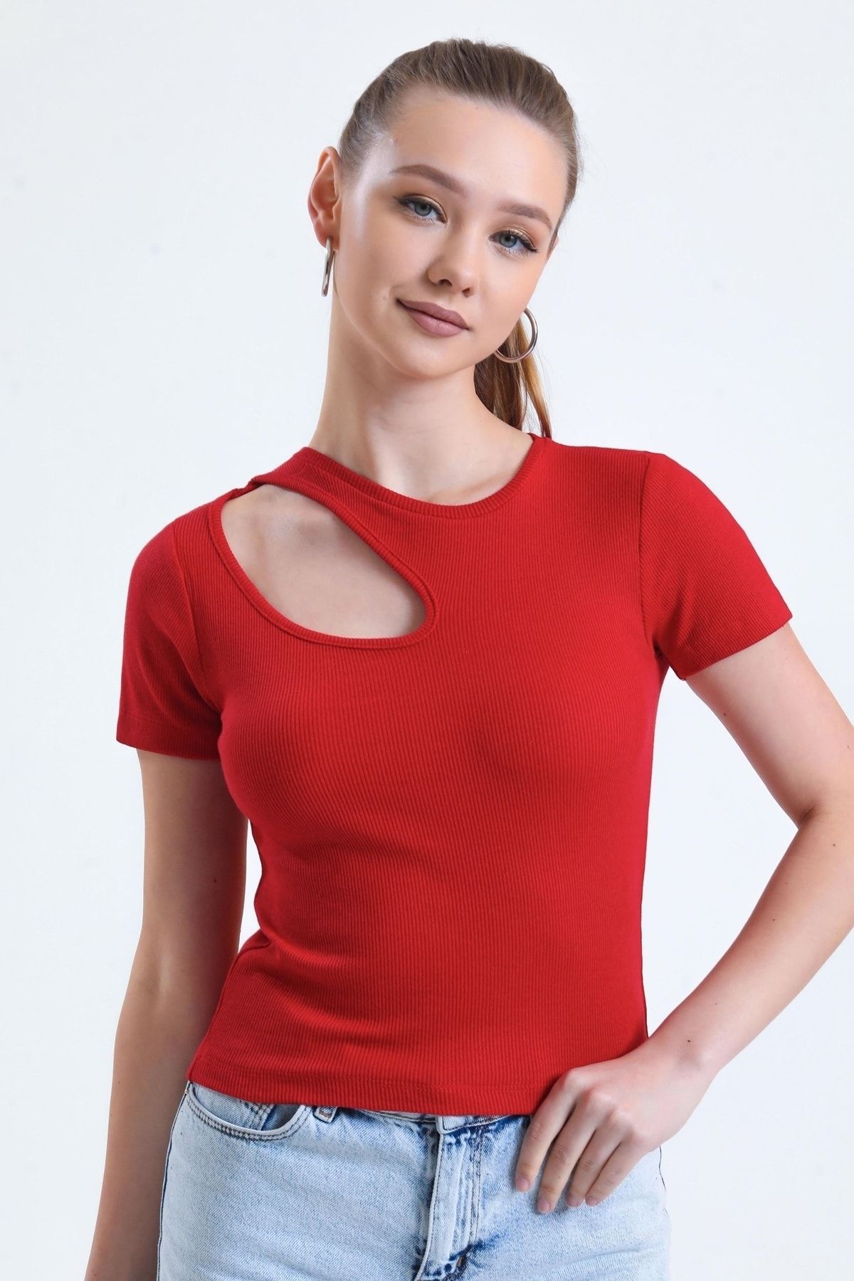 MD trend Kadın Kırmızı Damla Dekolteli Cut Out Likralı Fitilli Bluz