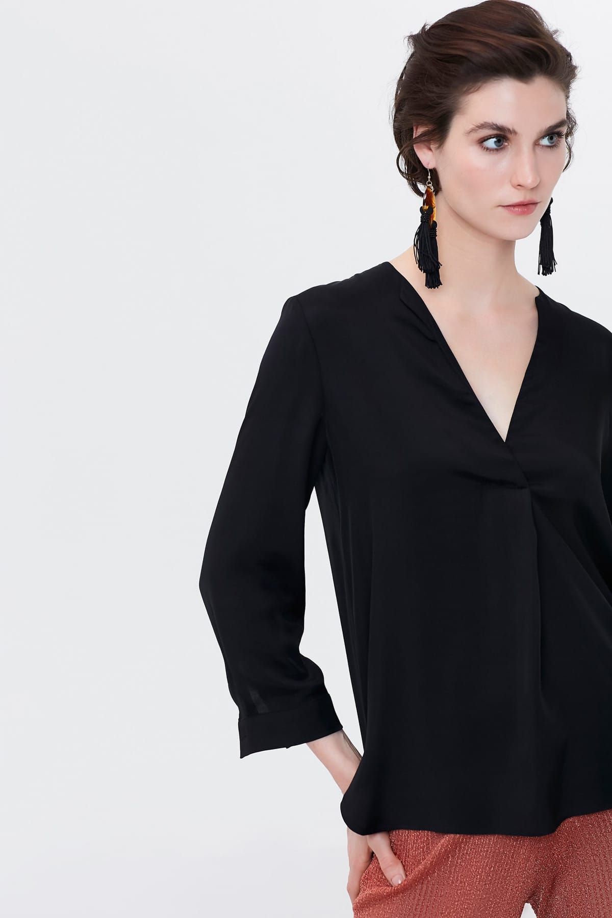 İpekyol Kadın Siyah Pili Yaka Detaylı Bluz IS1190006168001