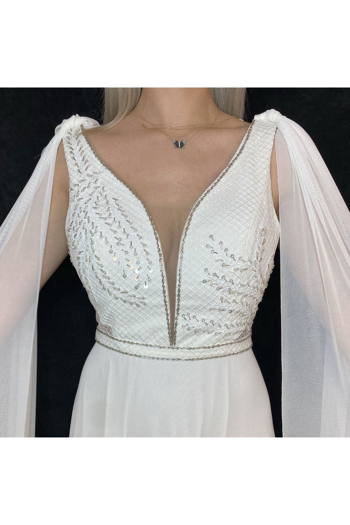 BERNİS YAĞCIOĞLU Kırık Beyaz Krem Yumuşak Tül Astarlı Abiye Nikah Elbisesi Sünnet Annesi Elbisesi