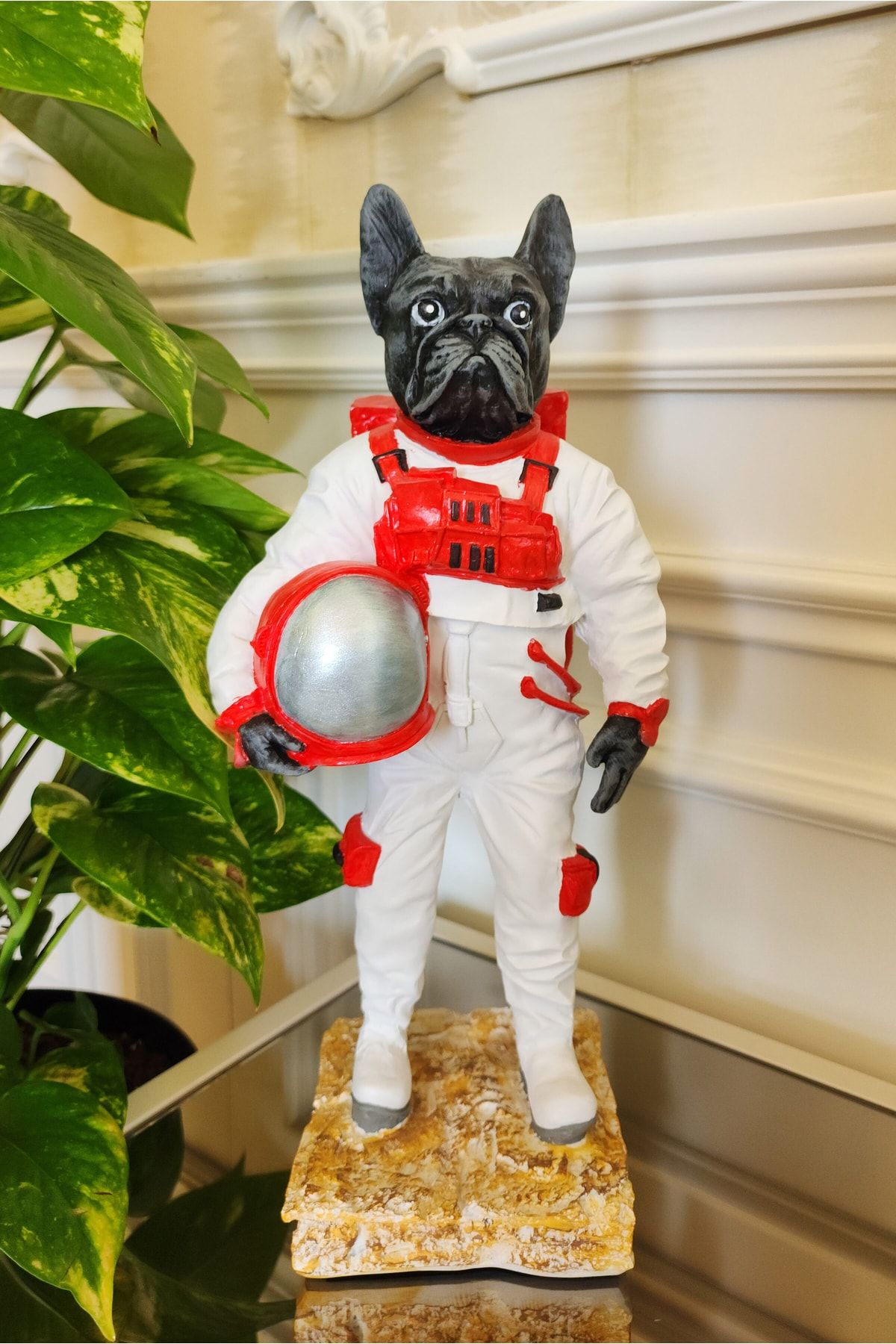 Ella's Design Studio Astronot Köpek Heykeli Beyaz Bulldog Biblo Ofis Ve Ev Dekorasyonu Çocuk Odası Dekor