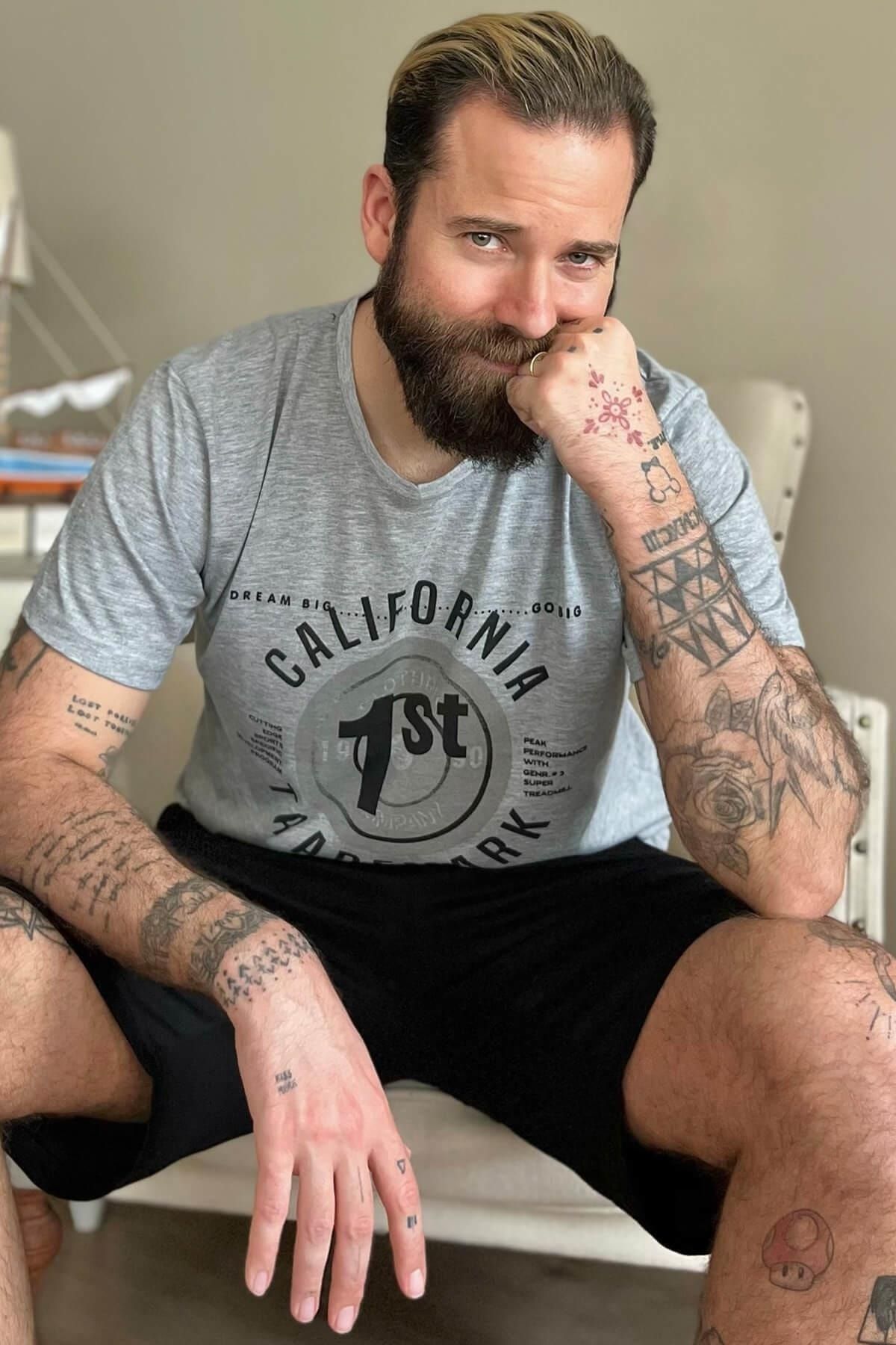 Pijamaevi Siyah California Baskılı Şortlu Kısa Kollu Erkek Pijama Takımı