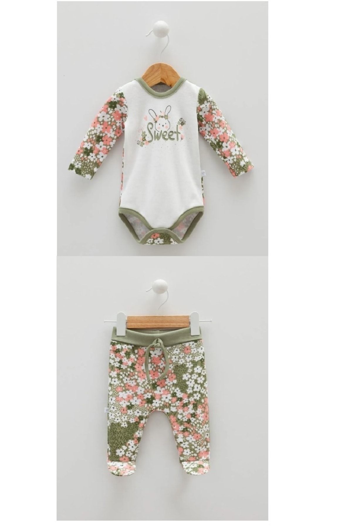 Caramell %100 Pamuklu Kız Bebek Body Pantolon Çiçekli Özel Tasarımlı 2'li Takım Mendil Hediyeli