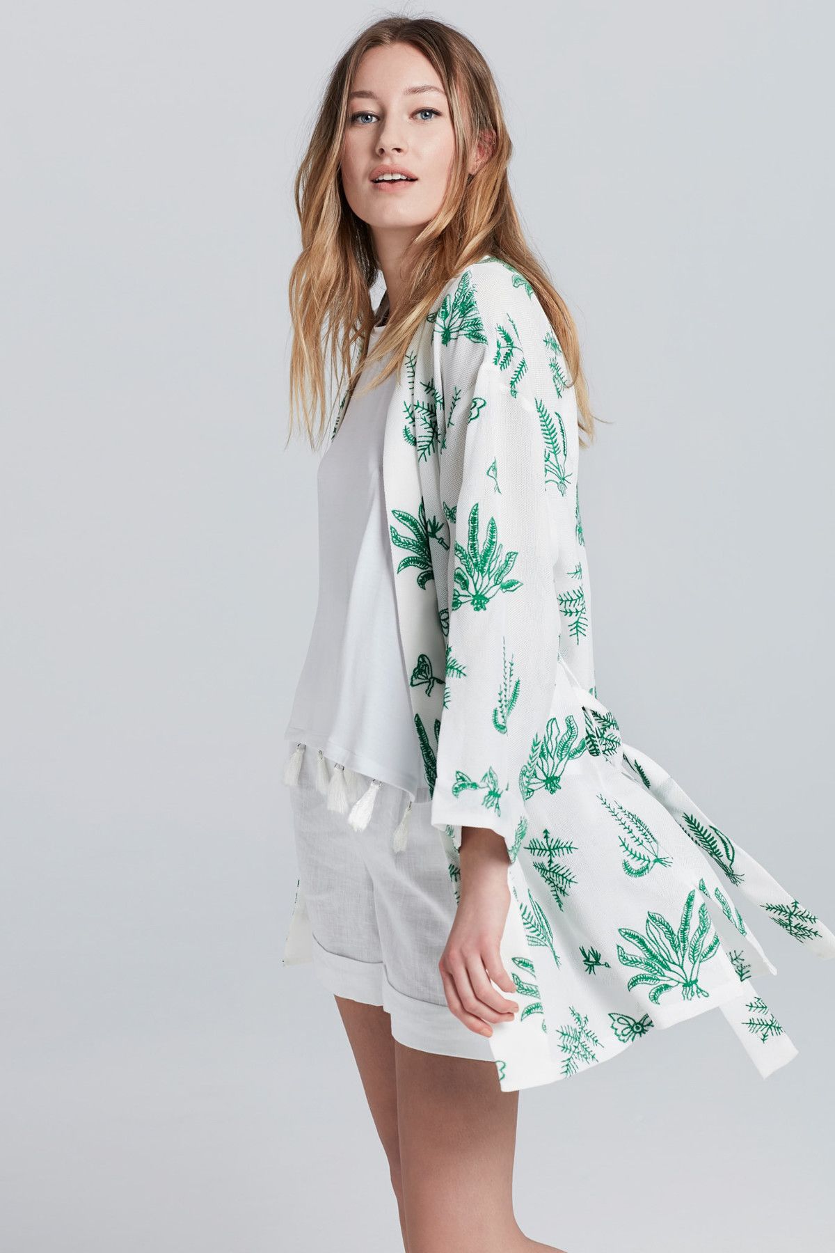 İpekyol Kadın Beyaz Yeşil Baskılı Kimono IS1170005066
