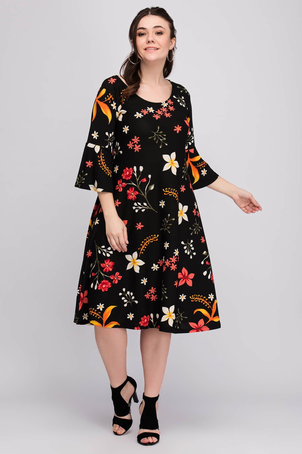 Alesia Kadın Siyah Çiçek Desenli Krep Elbise BTA006
