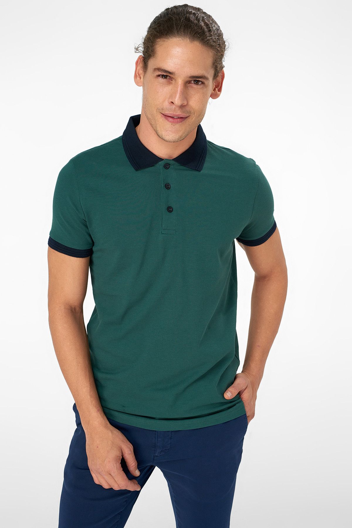 TRENDYOL MAN Golf Port Zümrüt Yeşili Erkek Pamuk T-Shirt - Kısa Kollu Jakarlı Polo Yaka