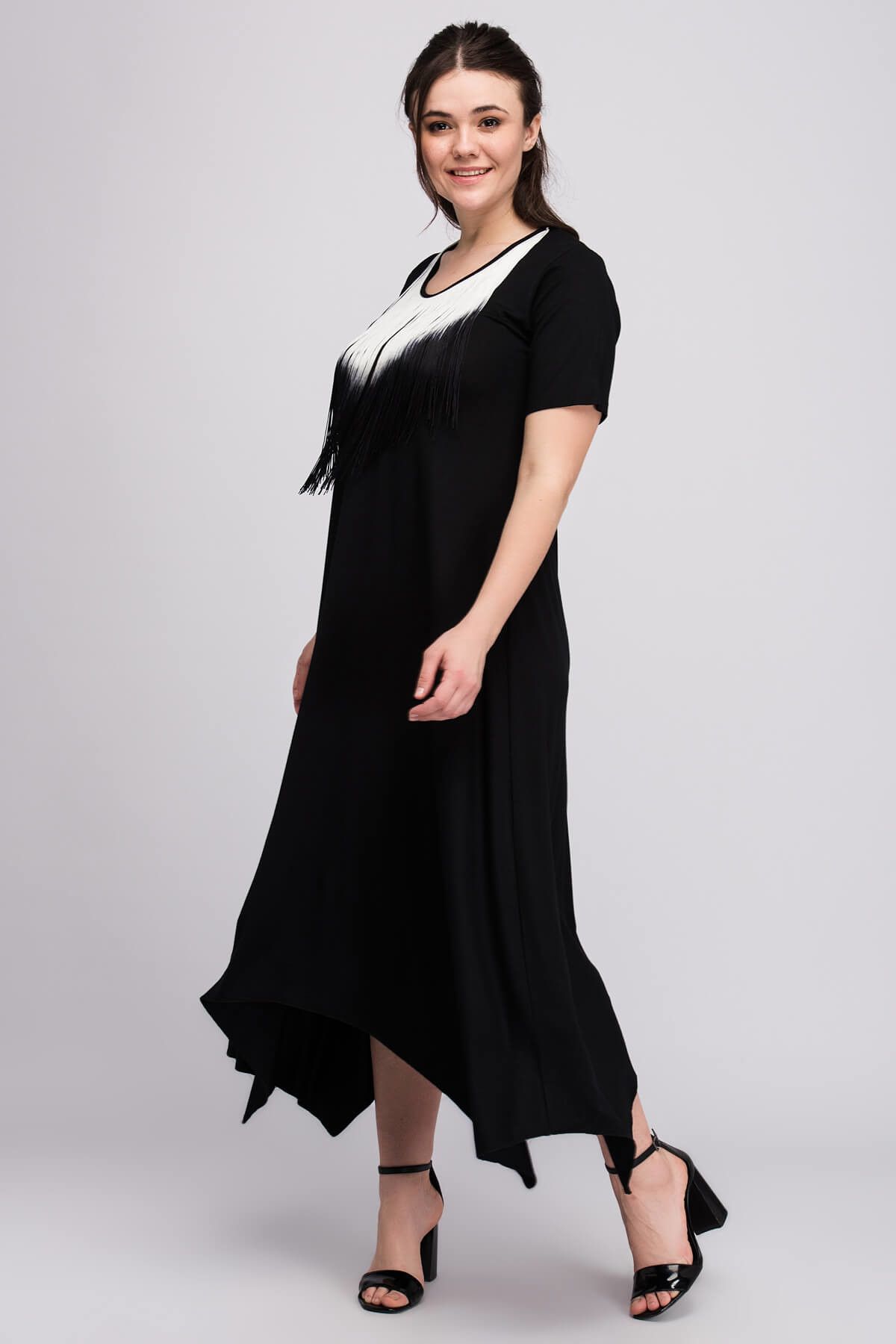 Alesia Kadın Siyah Yaka Detaylı Viskon Elbise BTA014