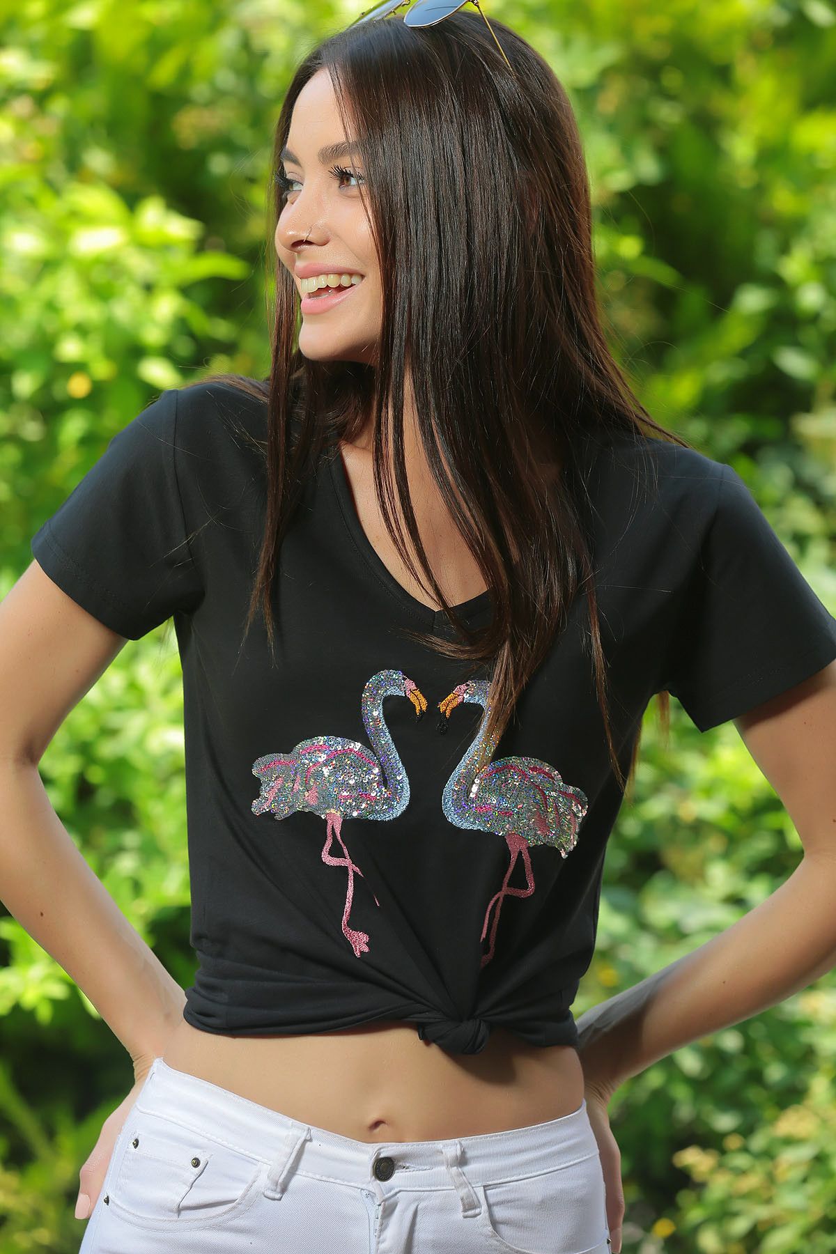 By Saygı Kadın Siyah V Yaka Flamingo Desen T-Shirt S-18Y3170007