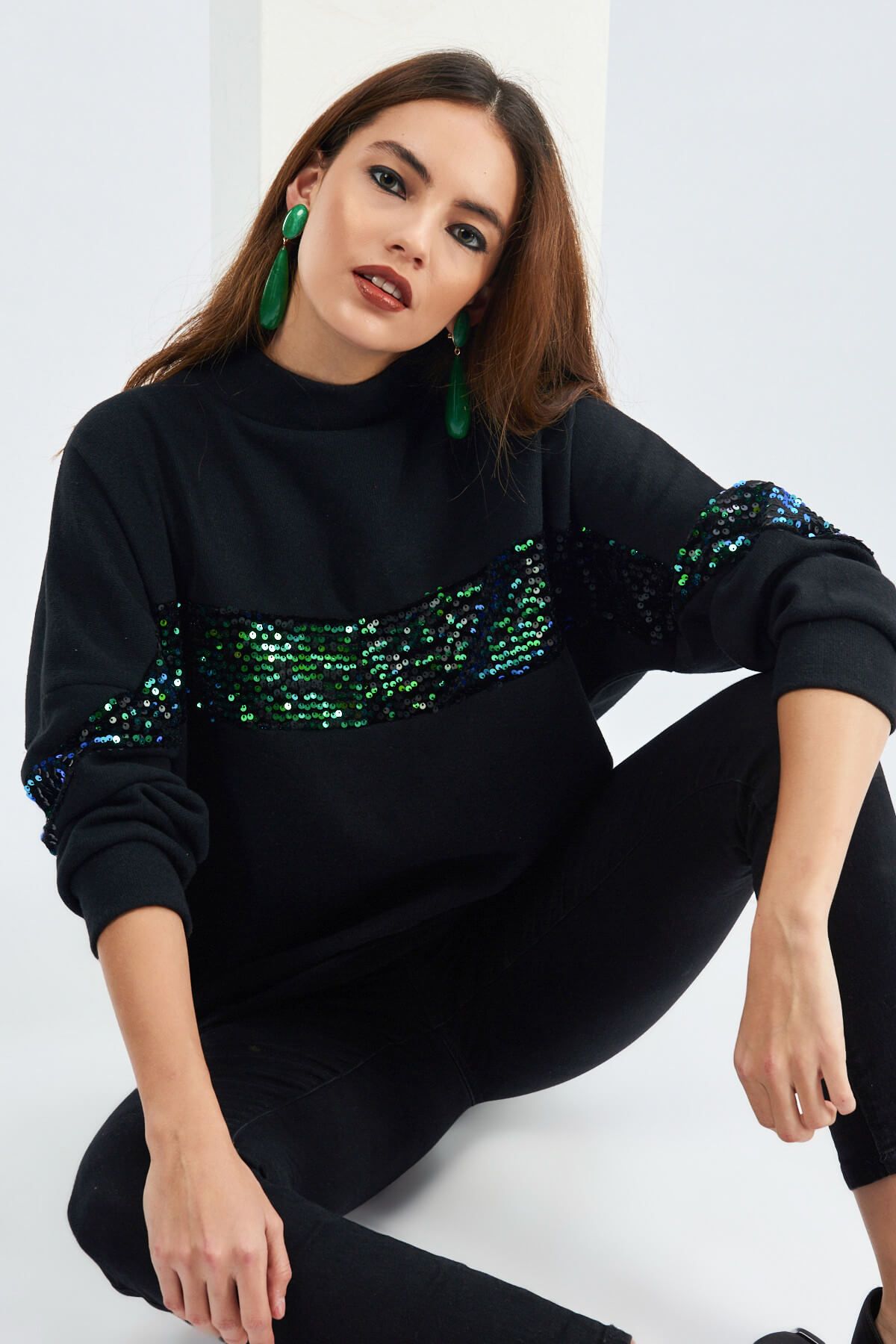 Cool & Sexy Kadın Siyah Payetli Sweatshirt NCC18