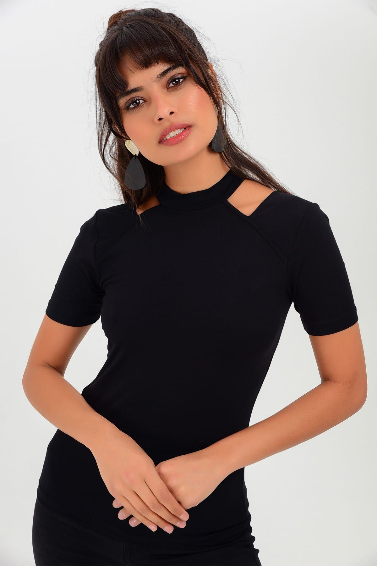 Cool & Sexy Kadın Siyah Omuz Detaylı Bluz M1371