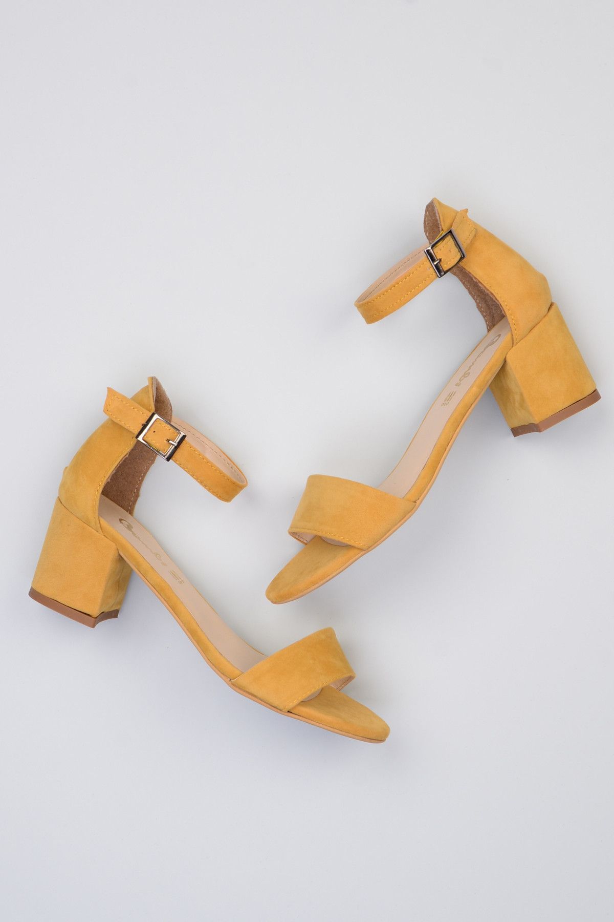 Bambi Sarı Kadın Klasik Topuklu Ayakkabı F0345724072