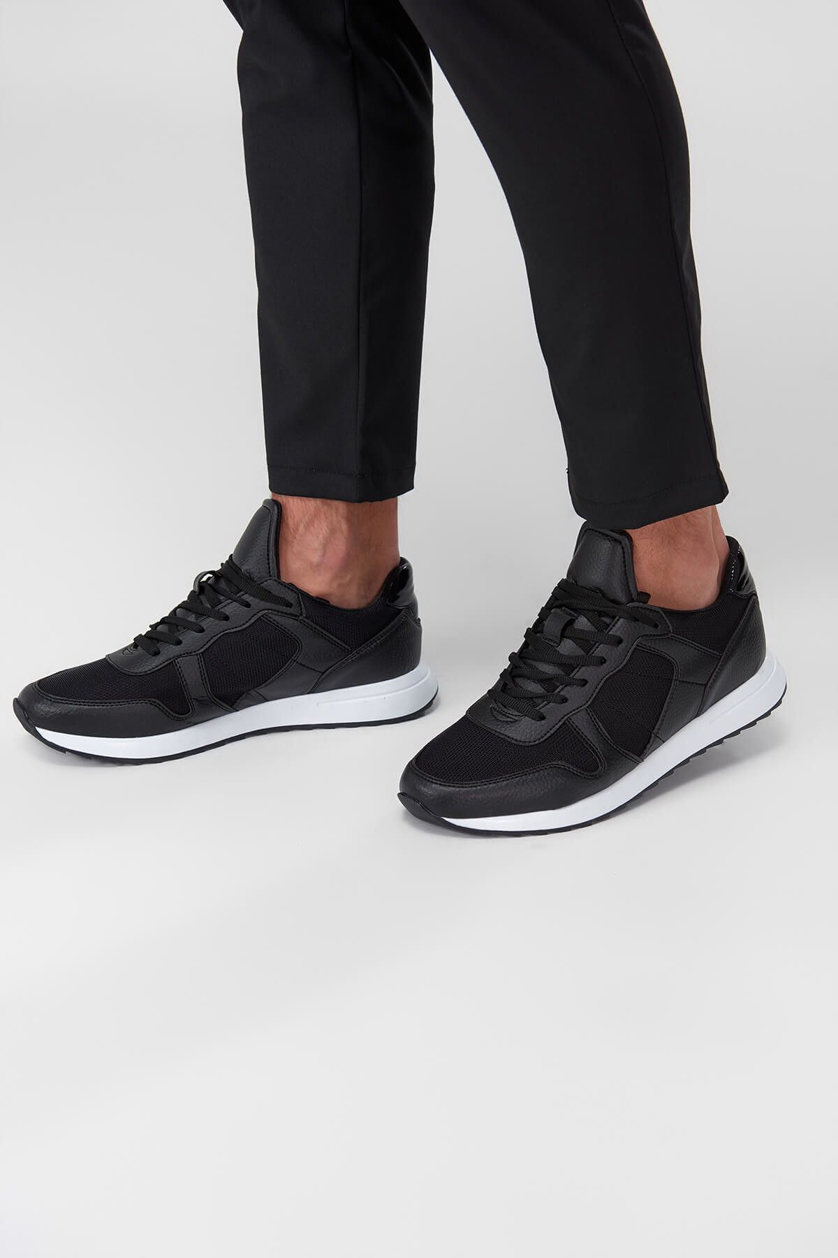 TRENDYOL MAN Siyah Erkek Sneaker -  Bağcıklı Spor Ayakkabı