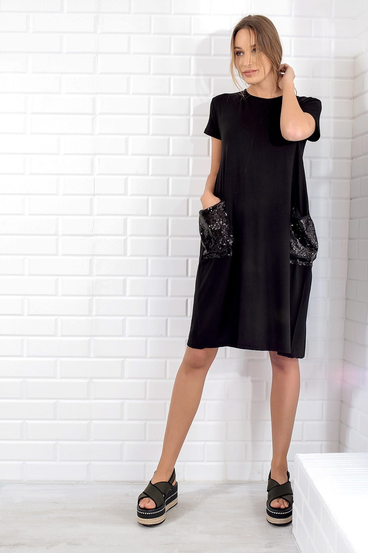 Trend Alaçatı Stili Kadın Siyah Payet Cepli Salaş Elbise ALC-5479