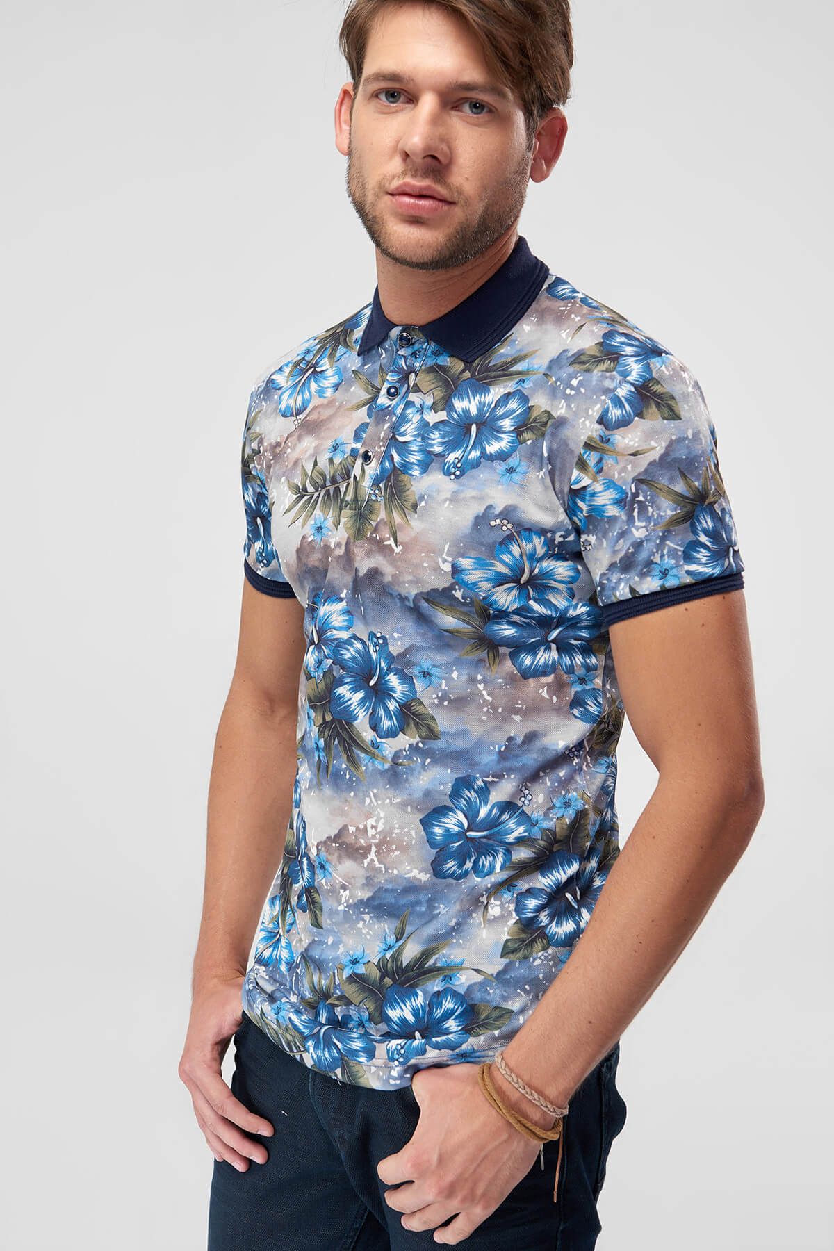 TRENDYOL MAN Eksi 1 Mavi Erkek Pamuk T-Shirt - Dijital Floral Baskılı Polo Yaka