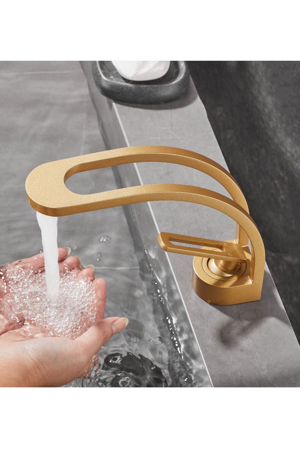 OEM Banyo Lavabo Bataryası Şelale Tasarım Yeni Mat Gold 5 Yıl Garantili Ithal