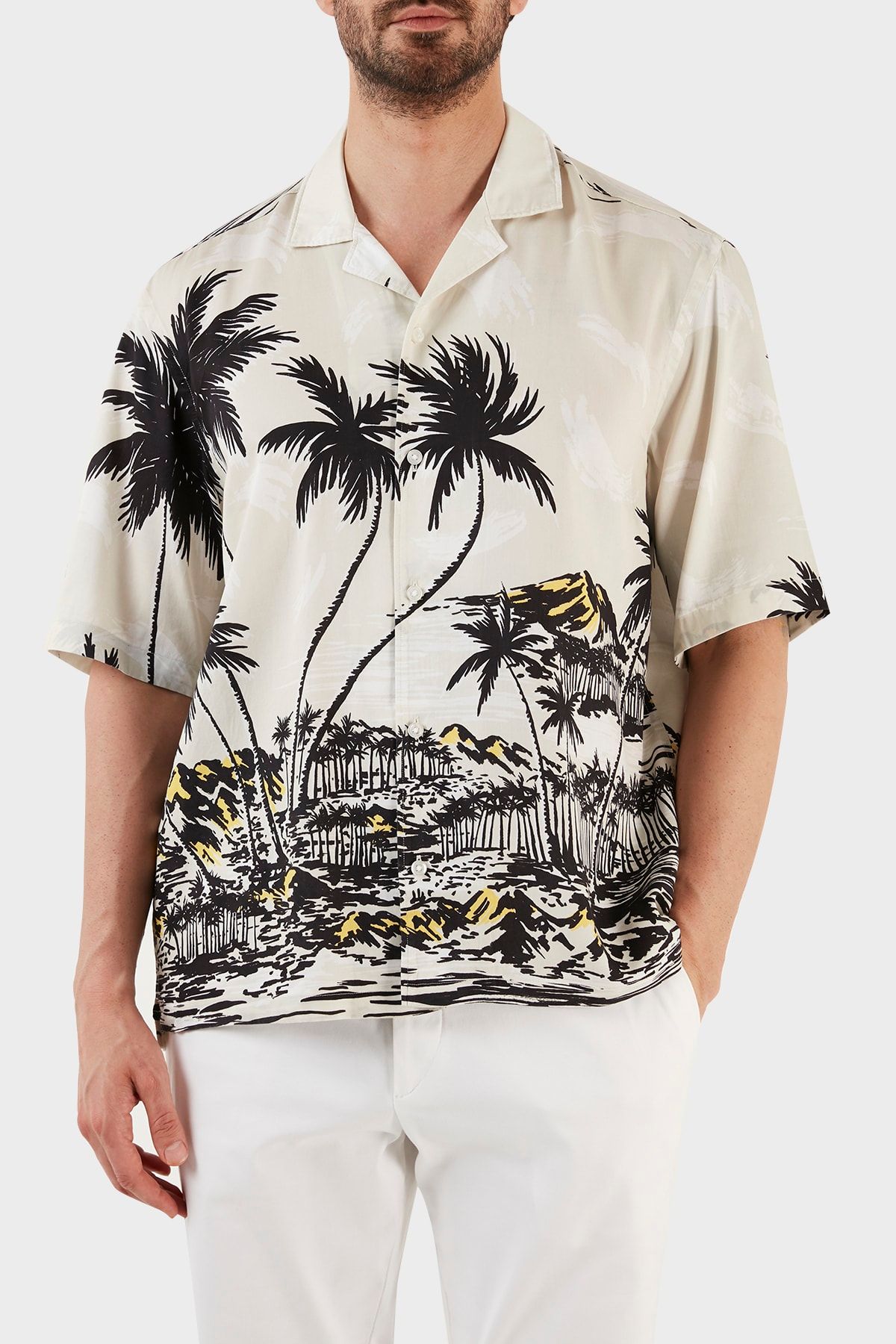 BOSS Hawaii Desenli Regular Fit Kısa Kollu Gömlek Erkek Gömlek 50490433 131