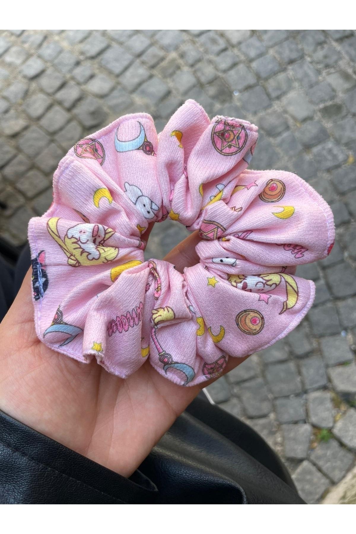 Planet Butik Sailor Moon Scrunchie Lastik Toka